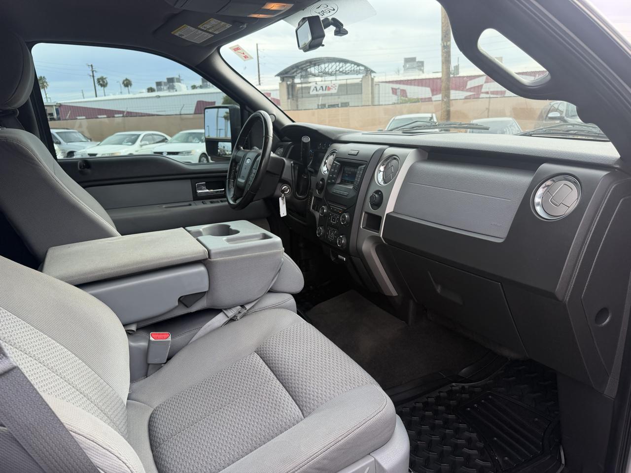 Ford F-150 4WD SuperCrew 139" XL 2013