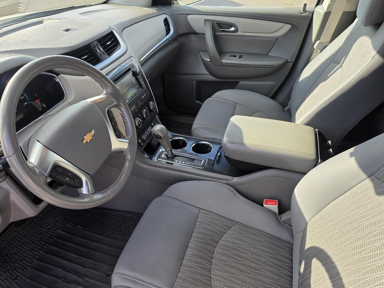 Chevrolet Traverse 1LT FWD 2015