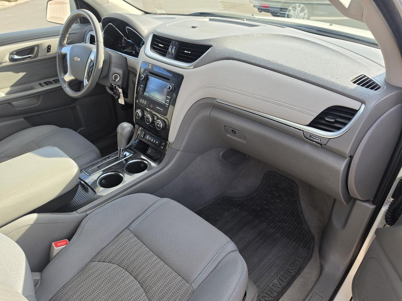 Chevrolet Traverse 1LT FWD 2015