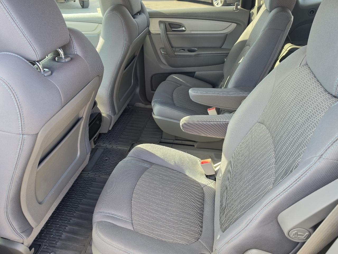 Chevrolet Traverse 1LT FWD 2015