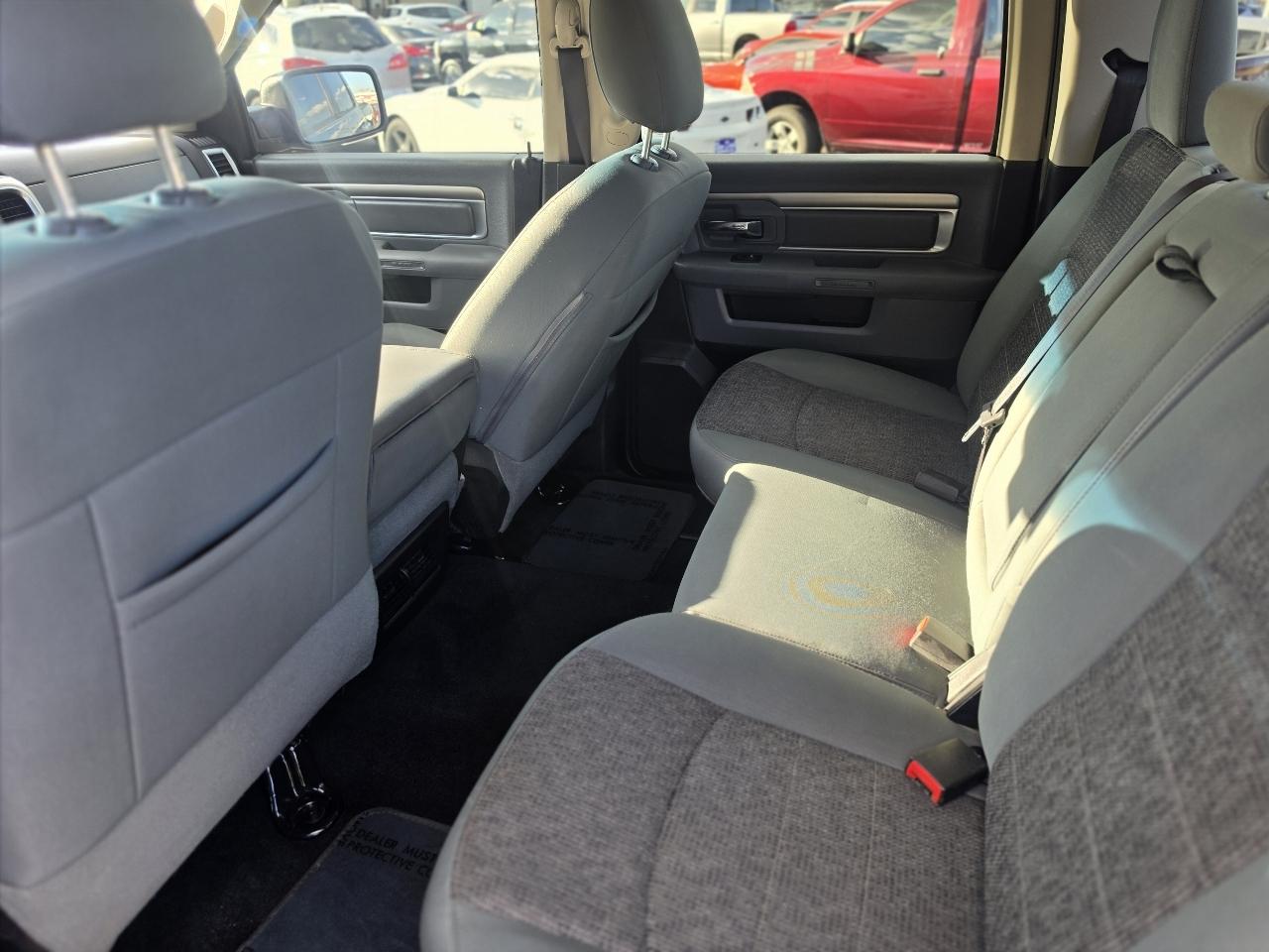 RAM 1500 Big Horn Quad Cab 4WD 2017