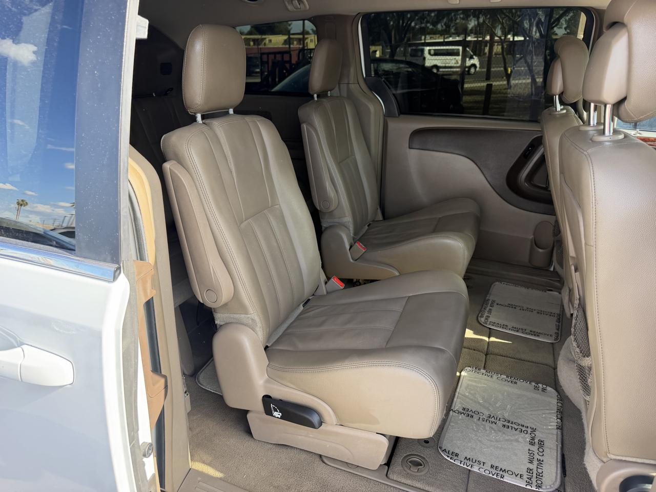 Chrysler Town & Country Touring 2016