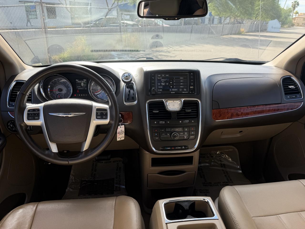 Chrysler Town & Country Touring 2016