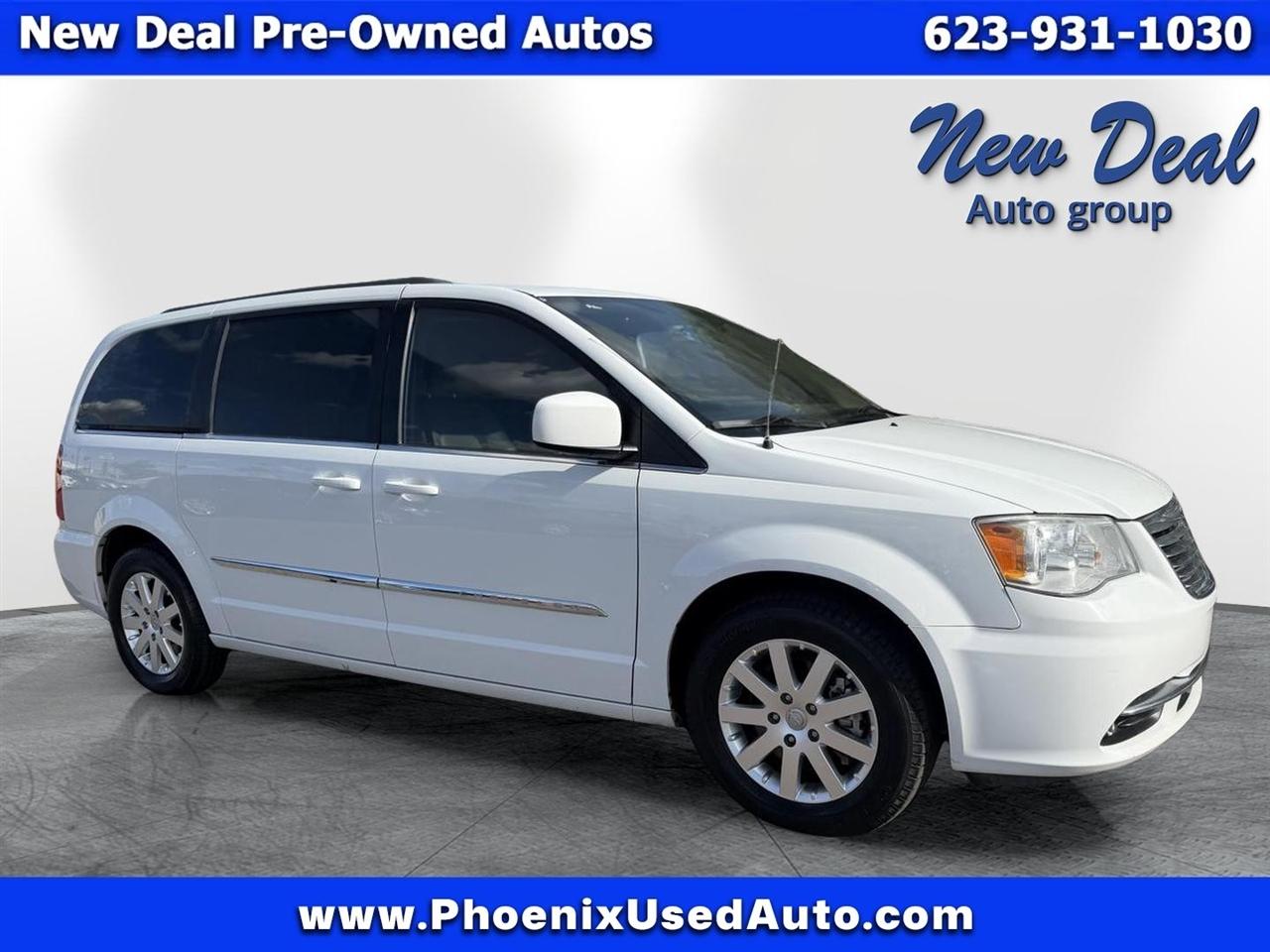 2016 Chrysler Town & Country Touring