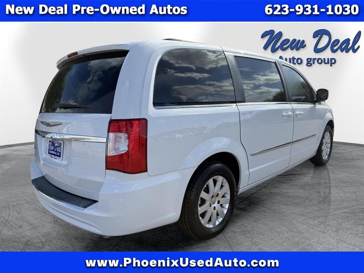 Chrysler Town & Country Touring 2016