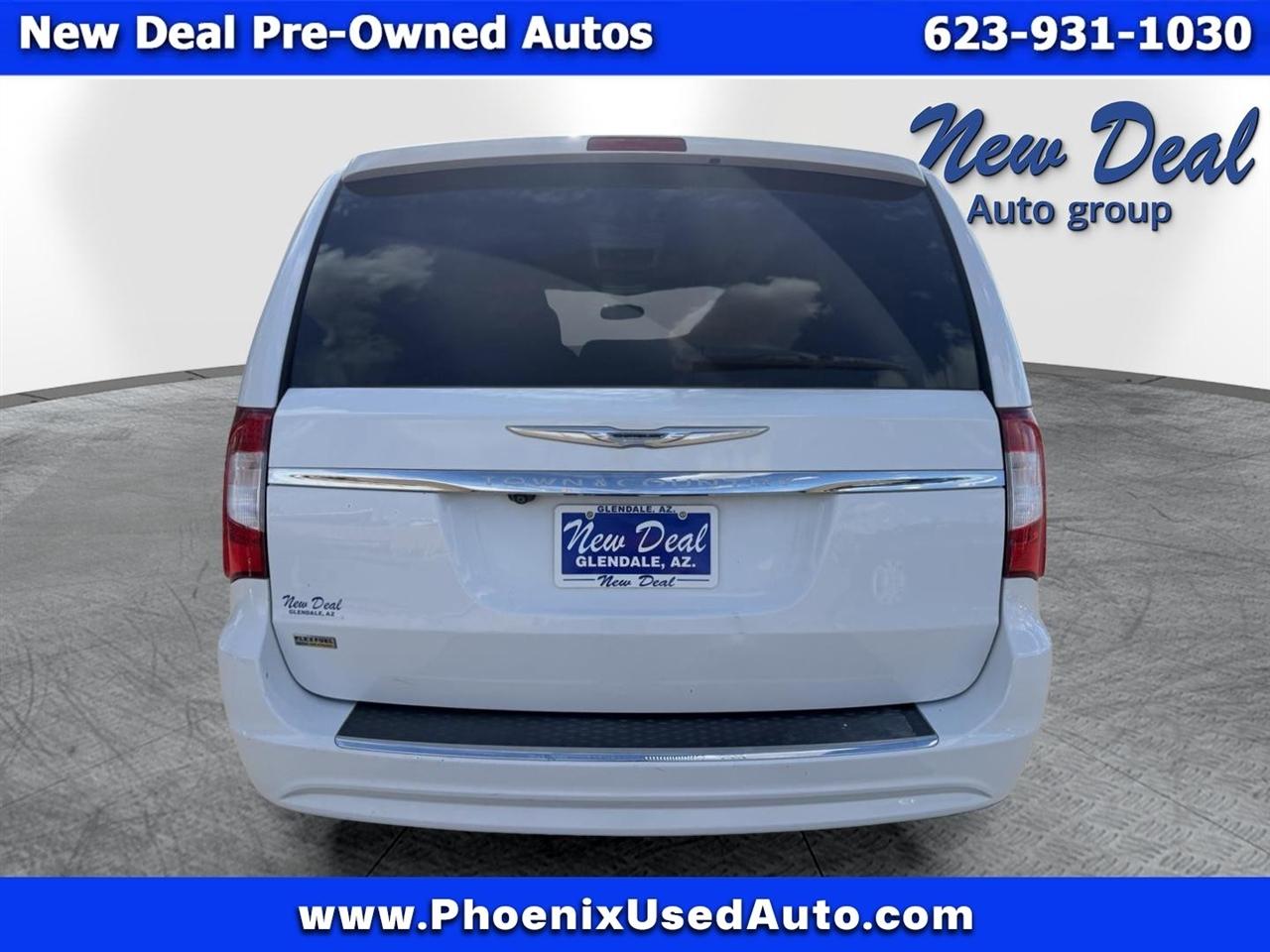 Chrysler Town & Country Touring 2016