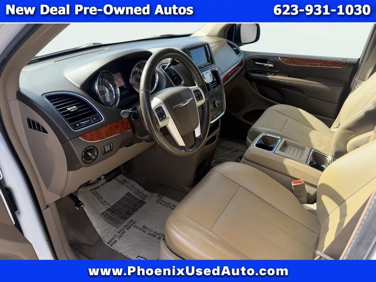 Chrysler Town & Country Touring 2016