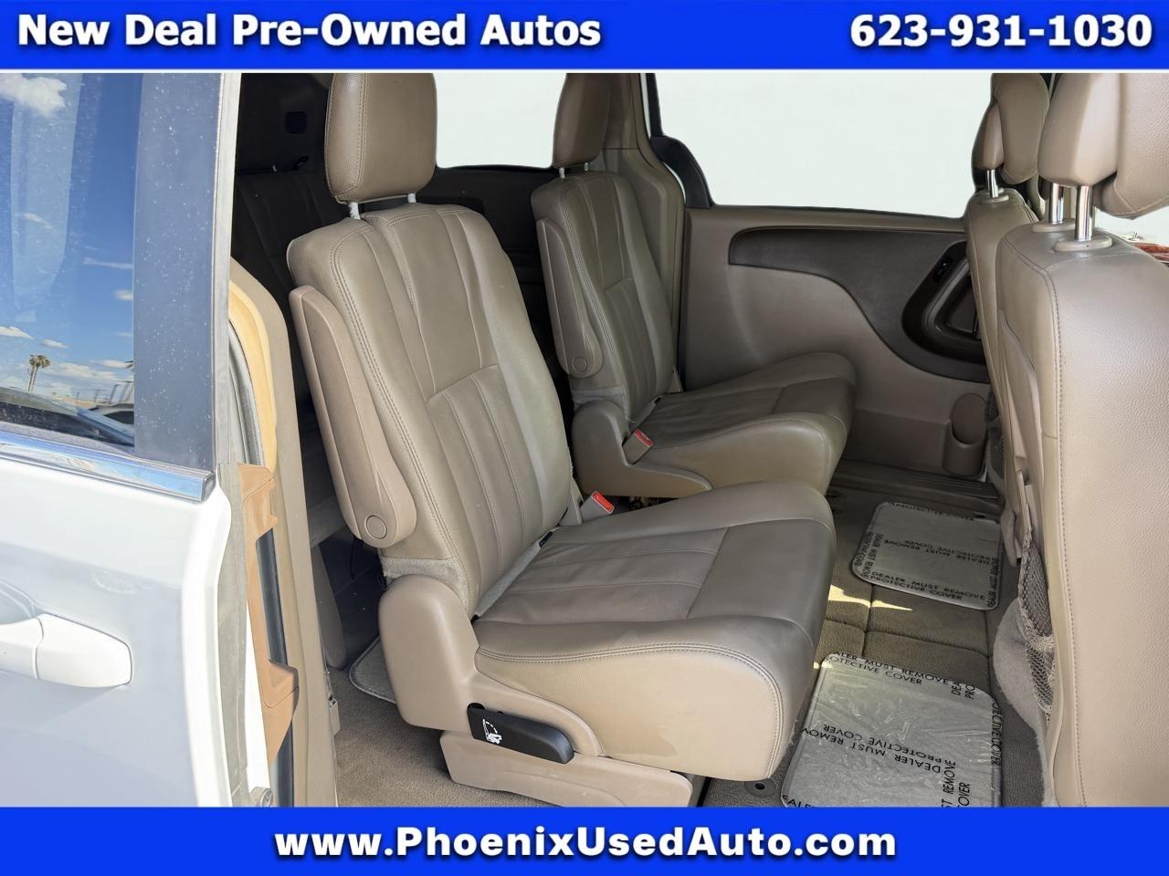 Chrysler Town & Country Touring 2016