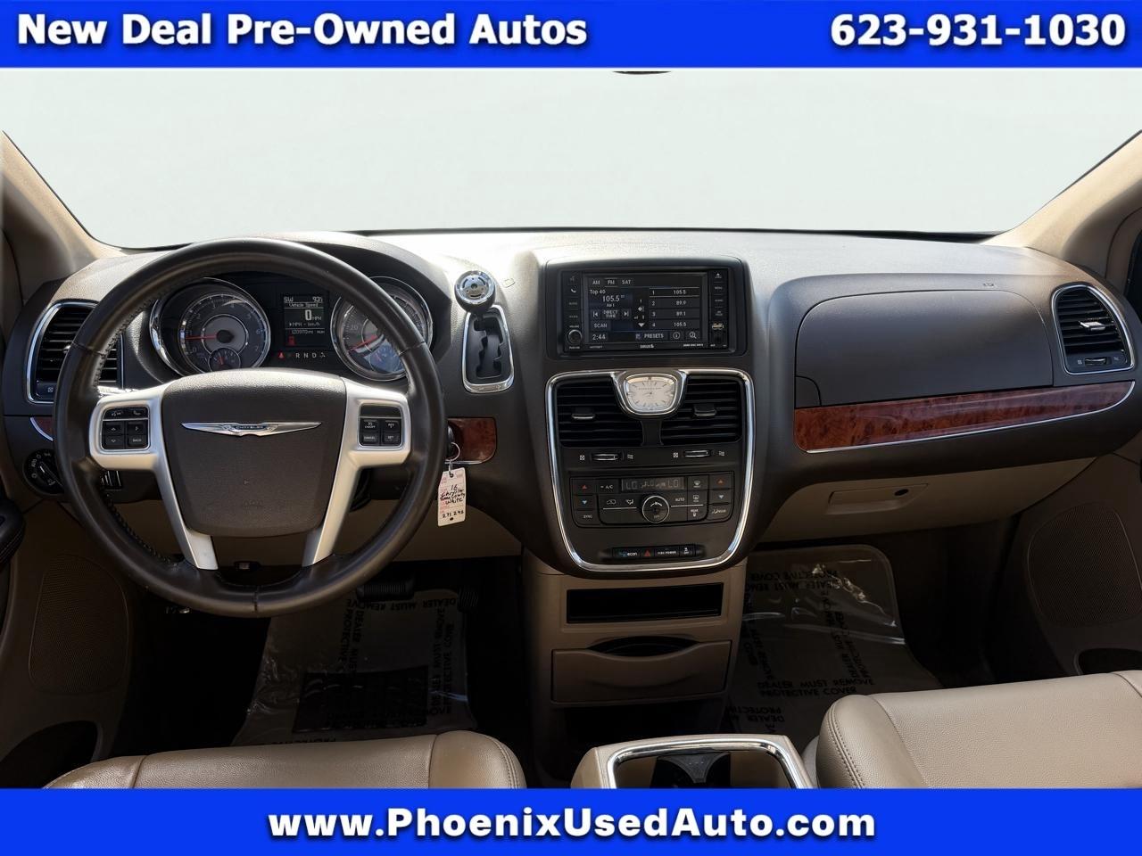 Chrysler Town & Country Touring 2016