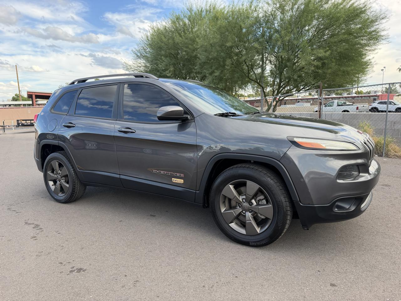 Jeep Cherokee Latitude FWD 2016