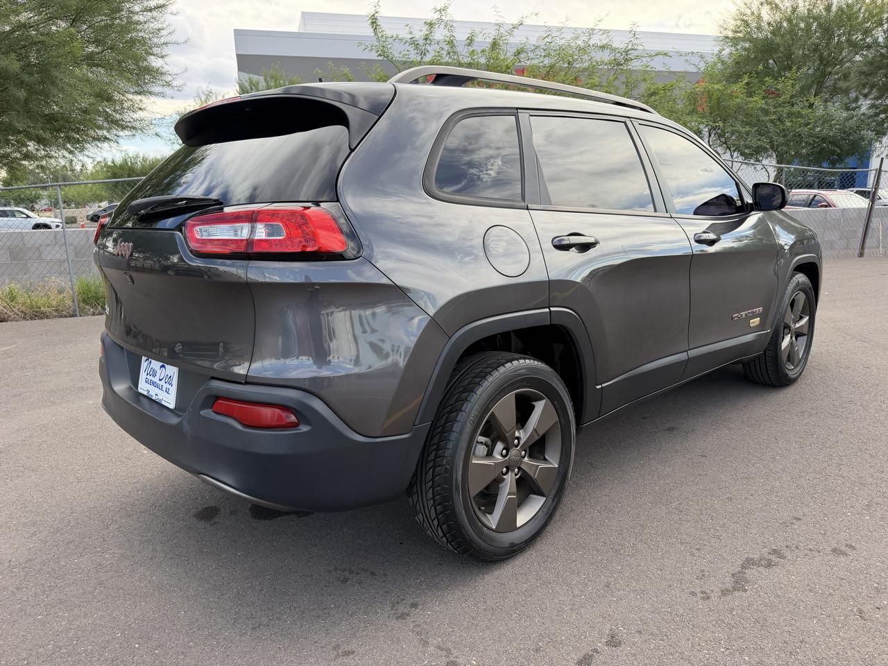 Jeep Cherokee Latitude FWD 2016