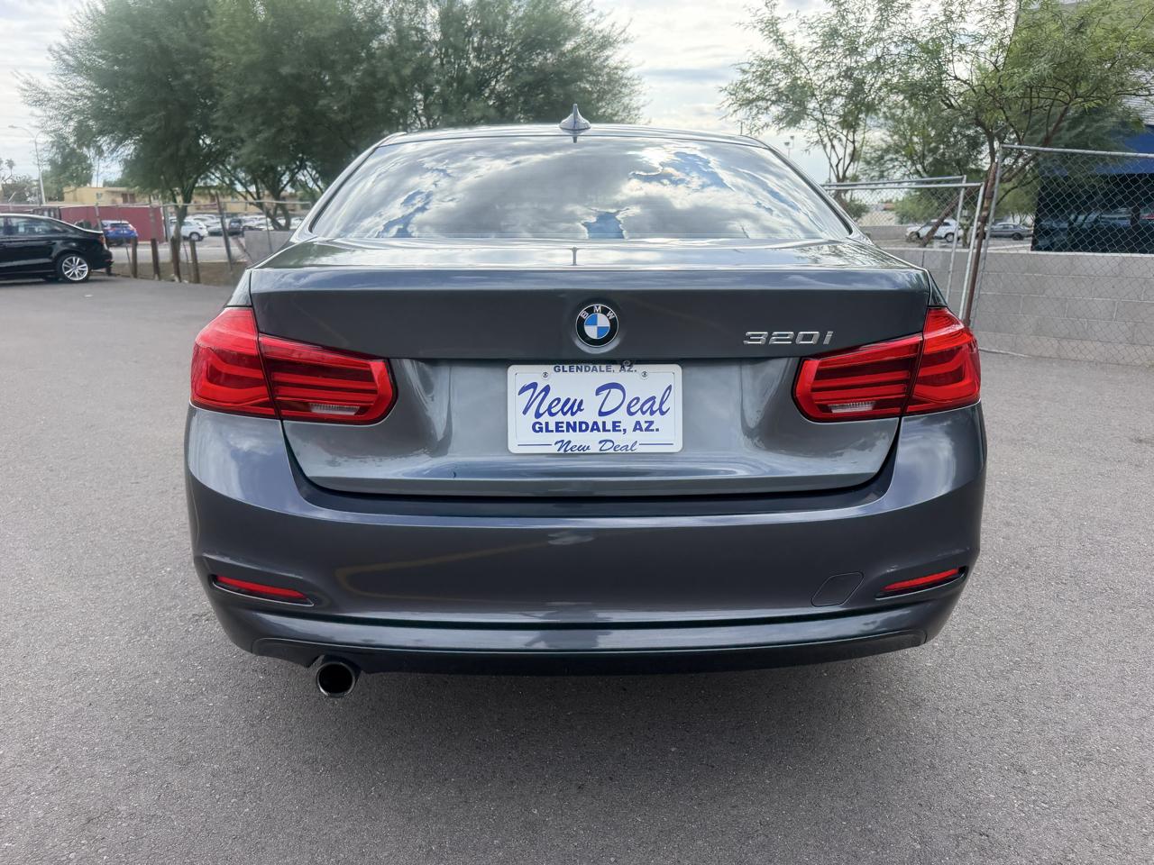 BMW 3-Series 320i Sedan 2018