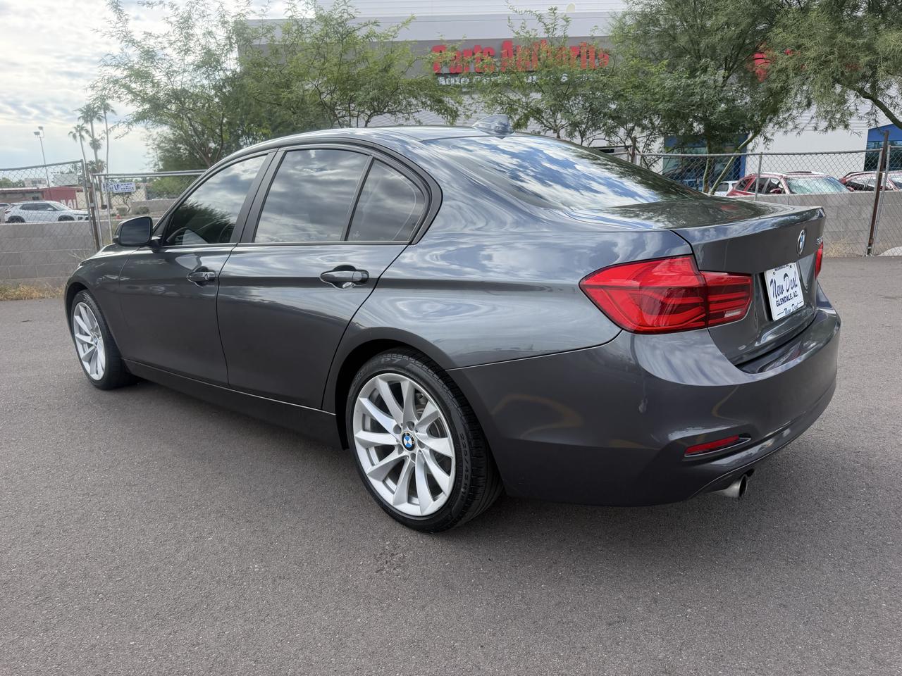 BMW 3-Series 320i Sedan 2018
