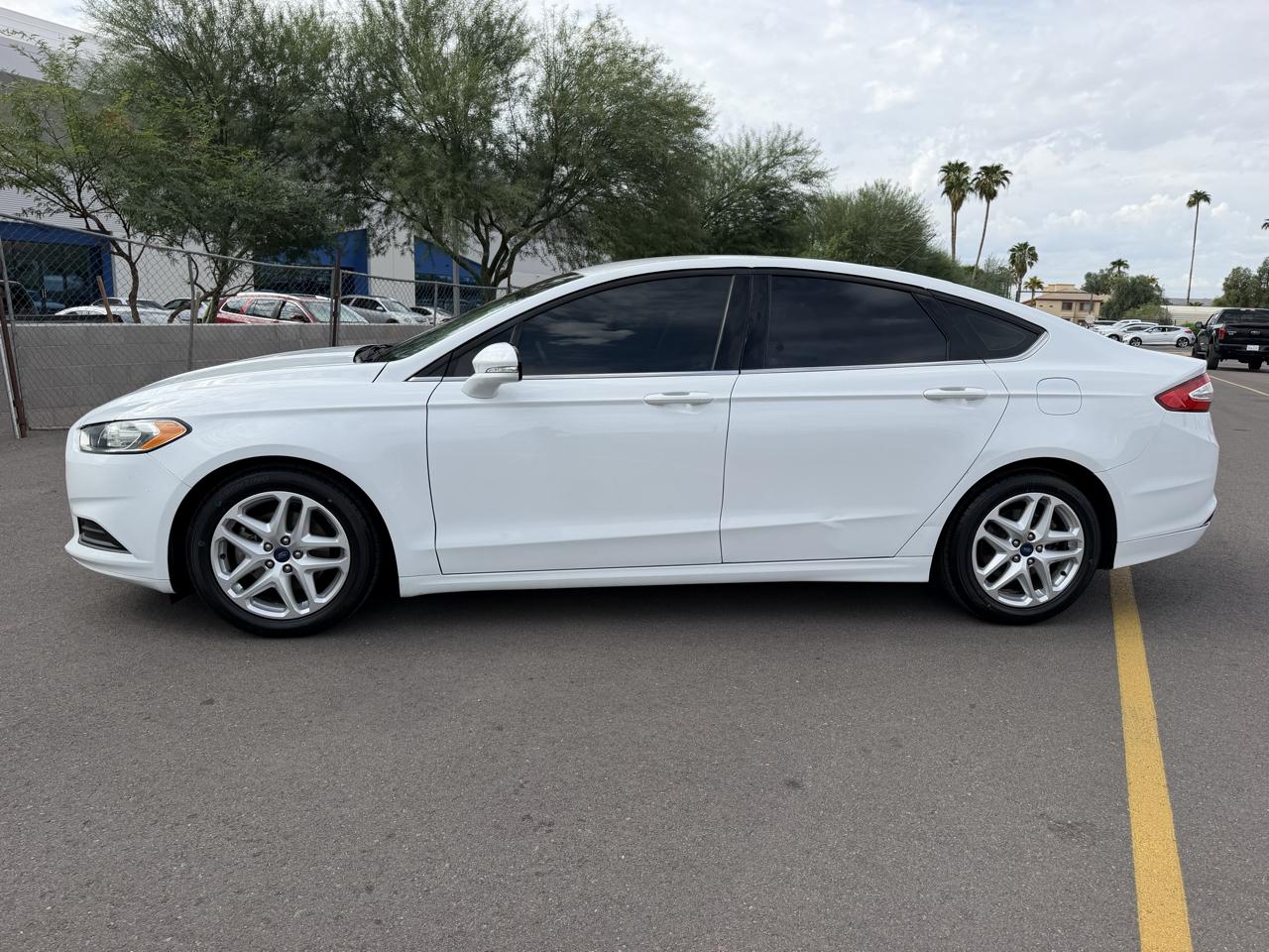Ford Fusion SE 2016