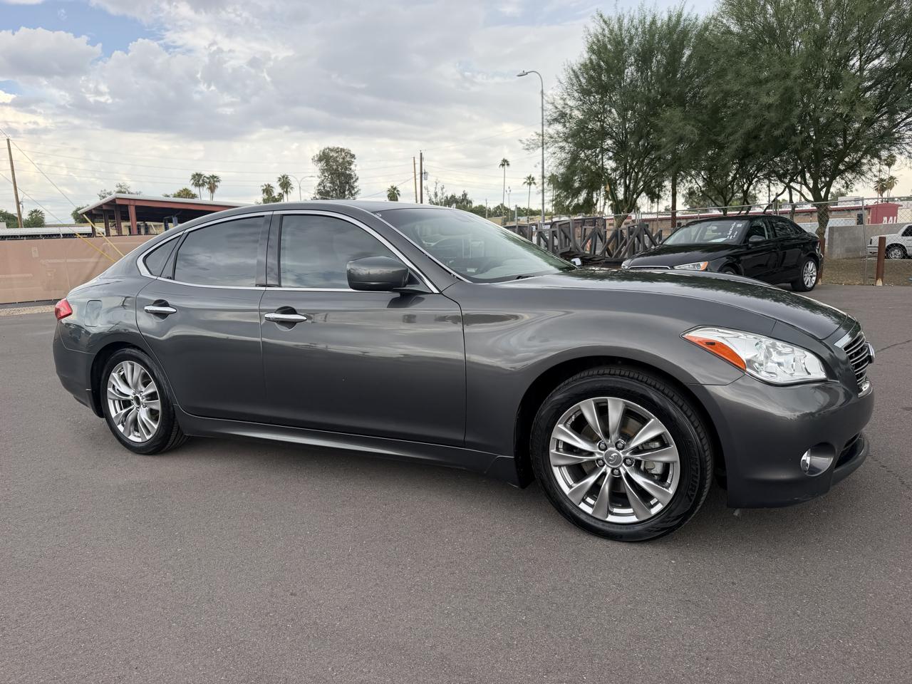 2013 Infiniti M 37