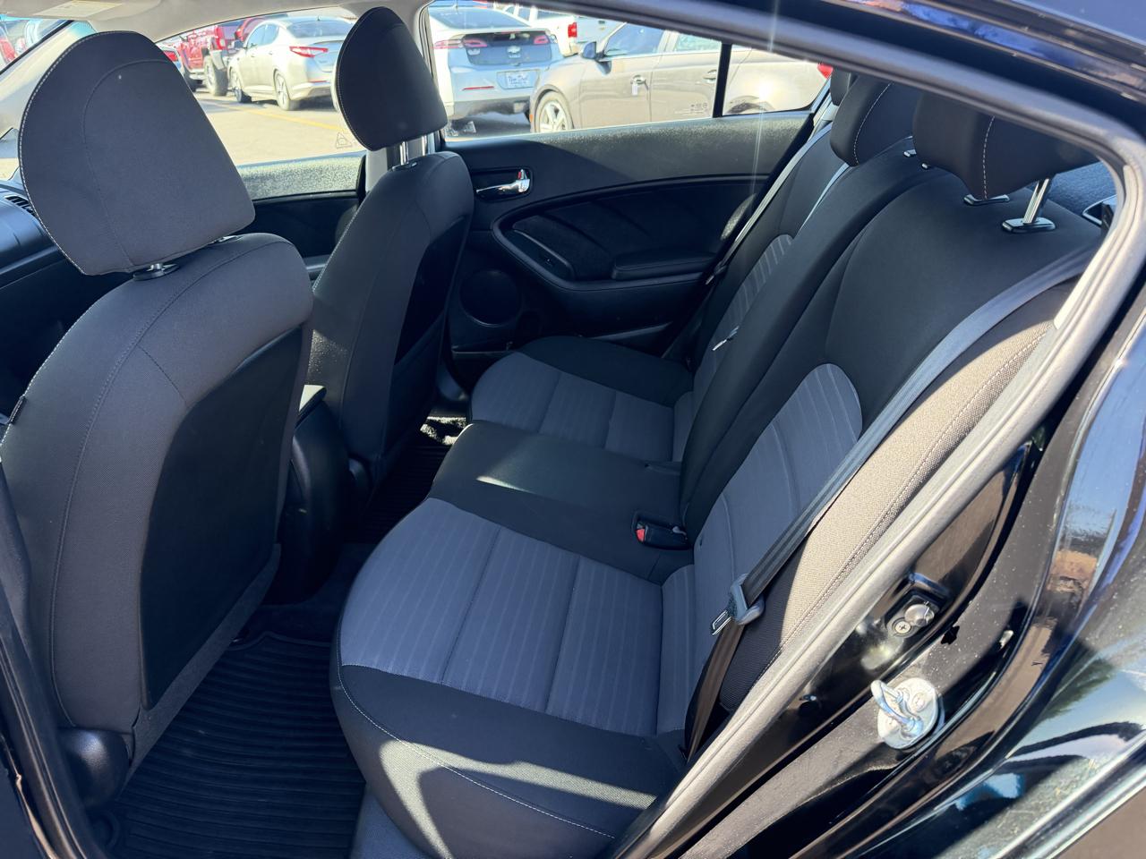 Kia Forte LX 6A 2017