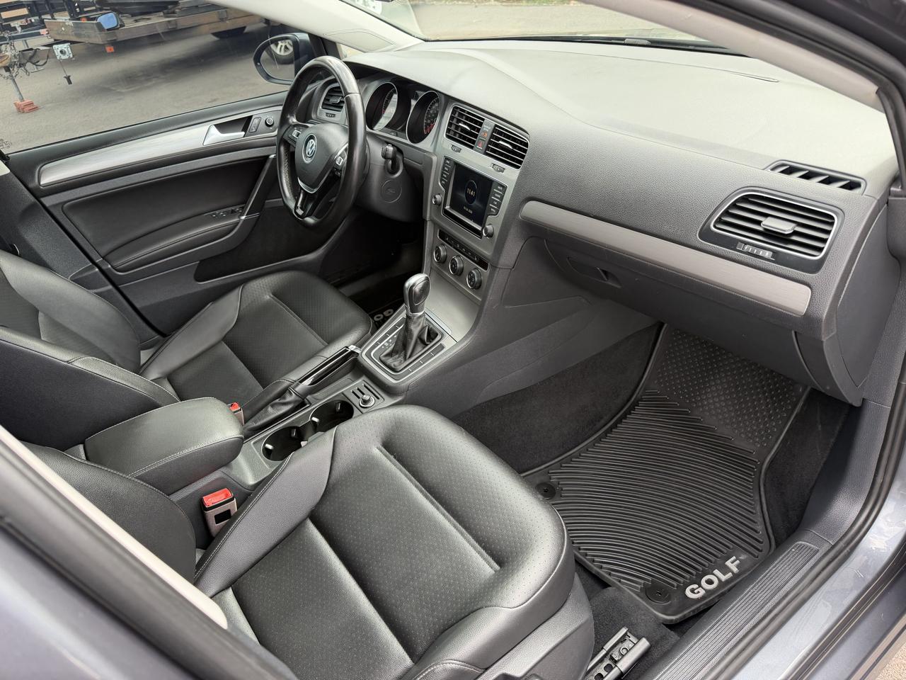 Volkswagen Golf TSI S 6A 2017