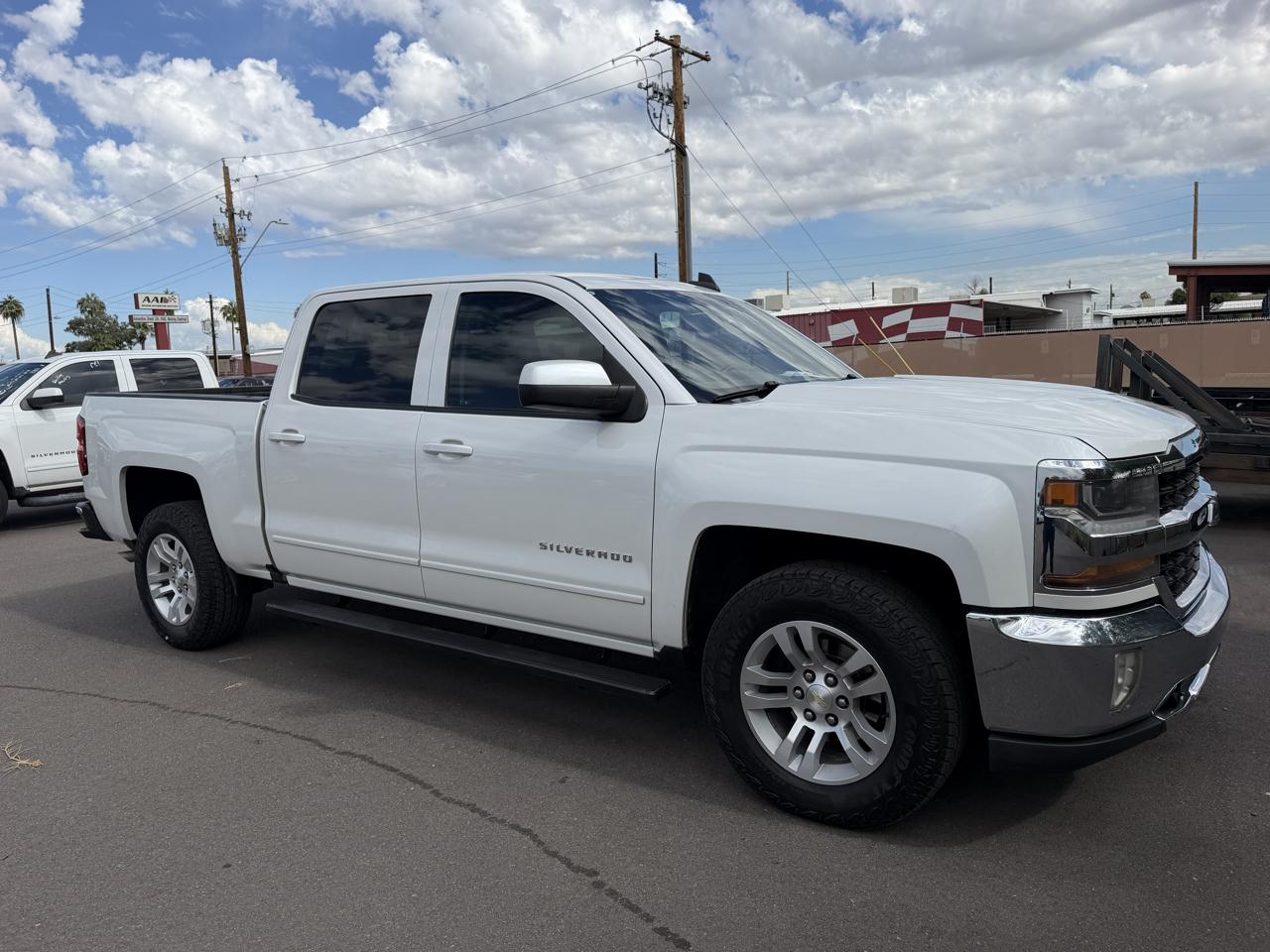 Chevrolet Silverado 1500 1LT Crew Cab 2WD 2017