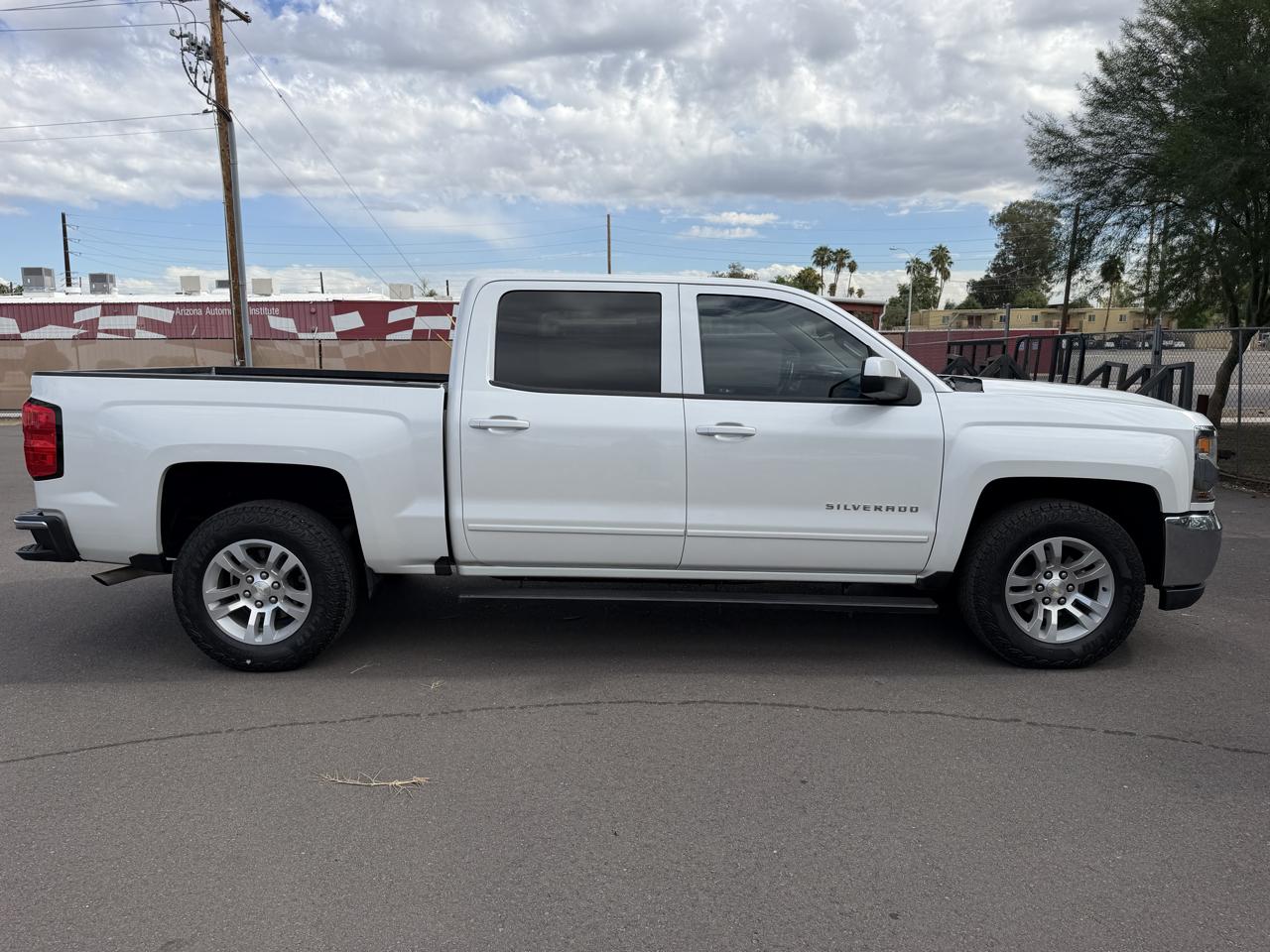 Chevrolet Silverado 1500 1LT Crew Cab 2WD 2017