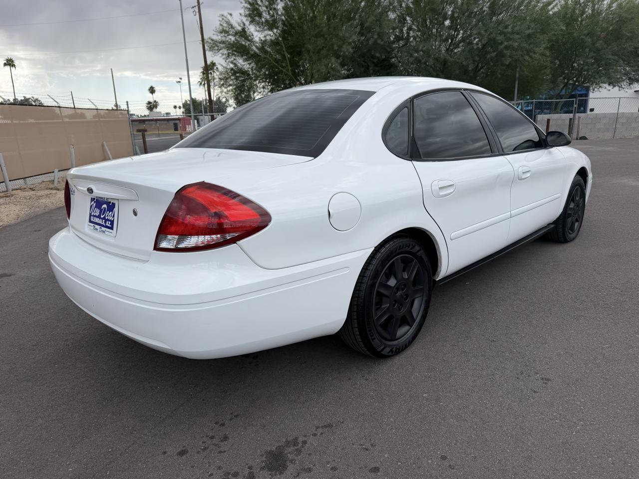 Ford Taurus SE 2007