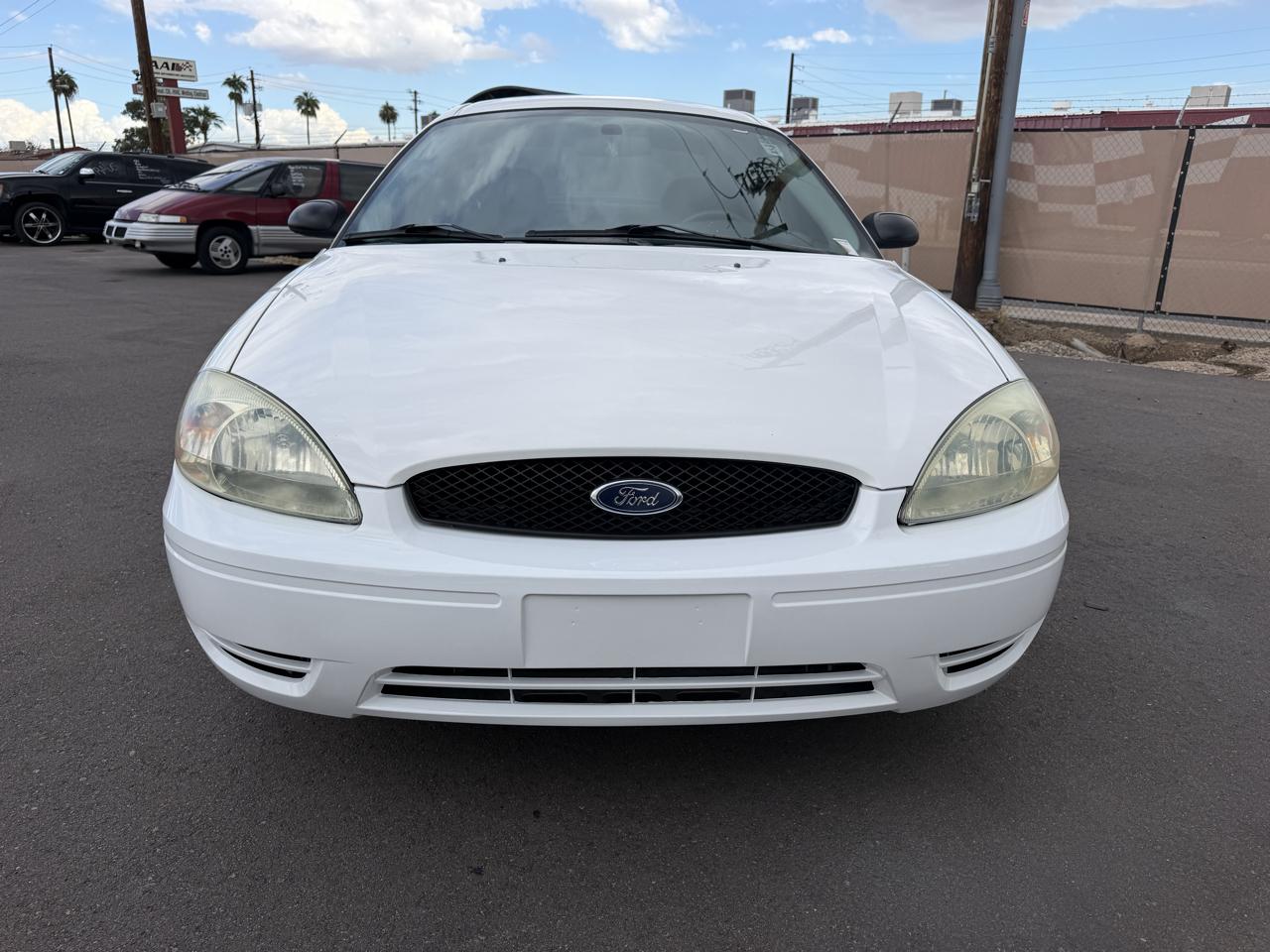 Ford Taurus SE 2007