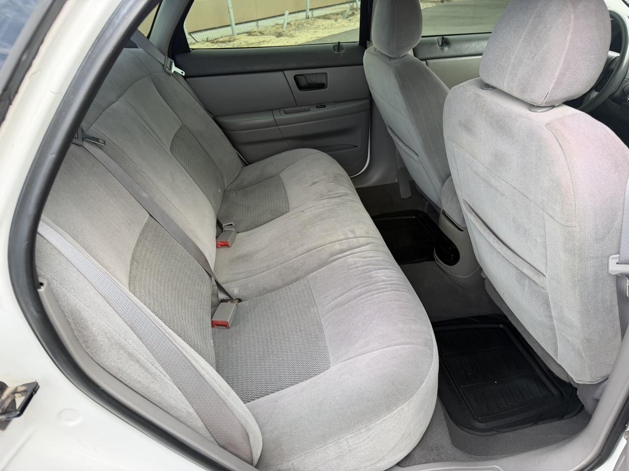 Ford Taurus SE 2007
