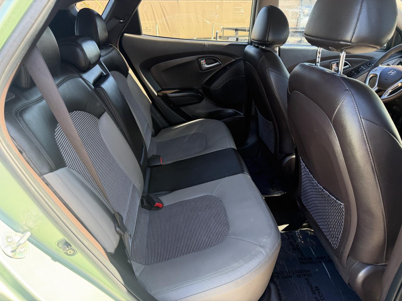 Hyundai Tucson Limited 2WD 2011