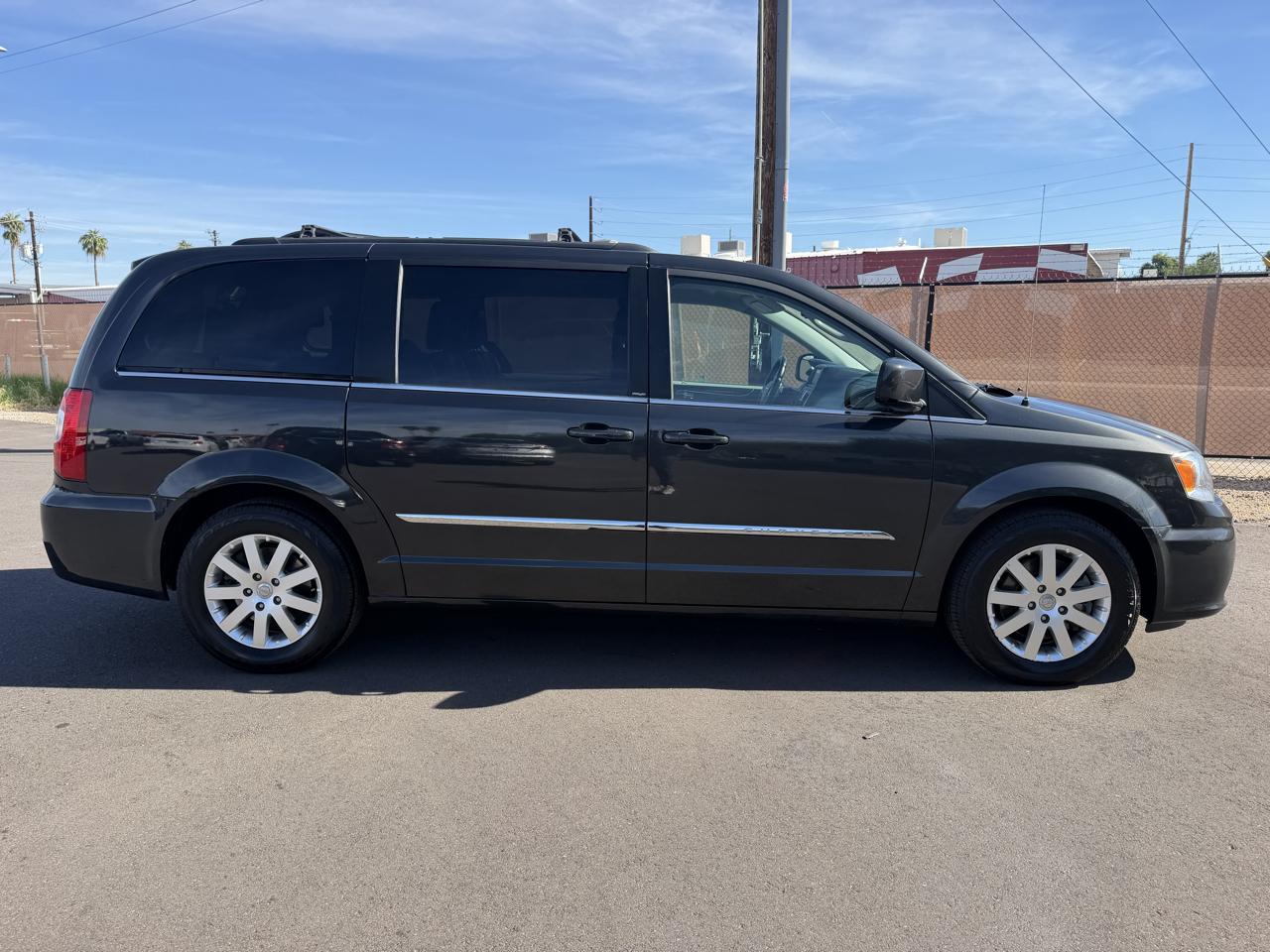 Chrysler Town & Country Touring 2012