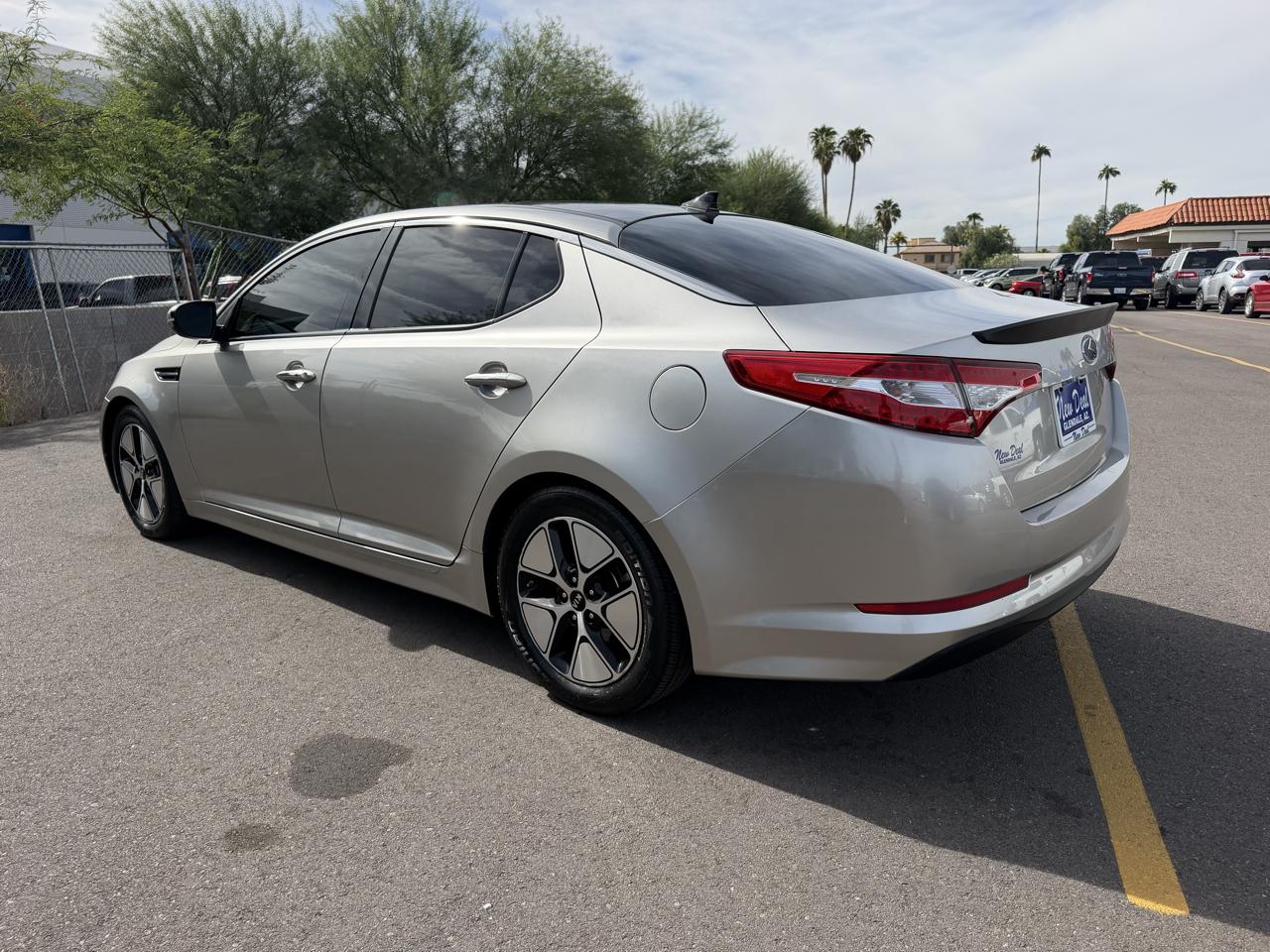 Kia Optima Hybrid Sedan 2012