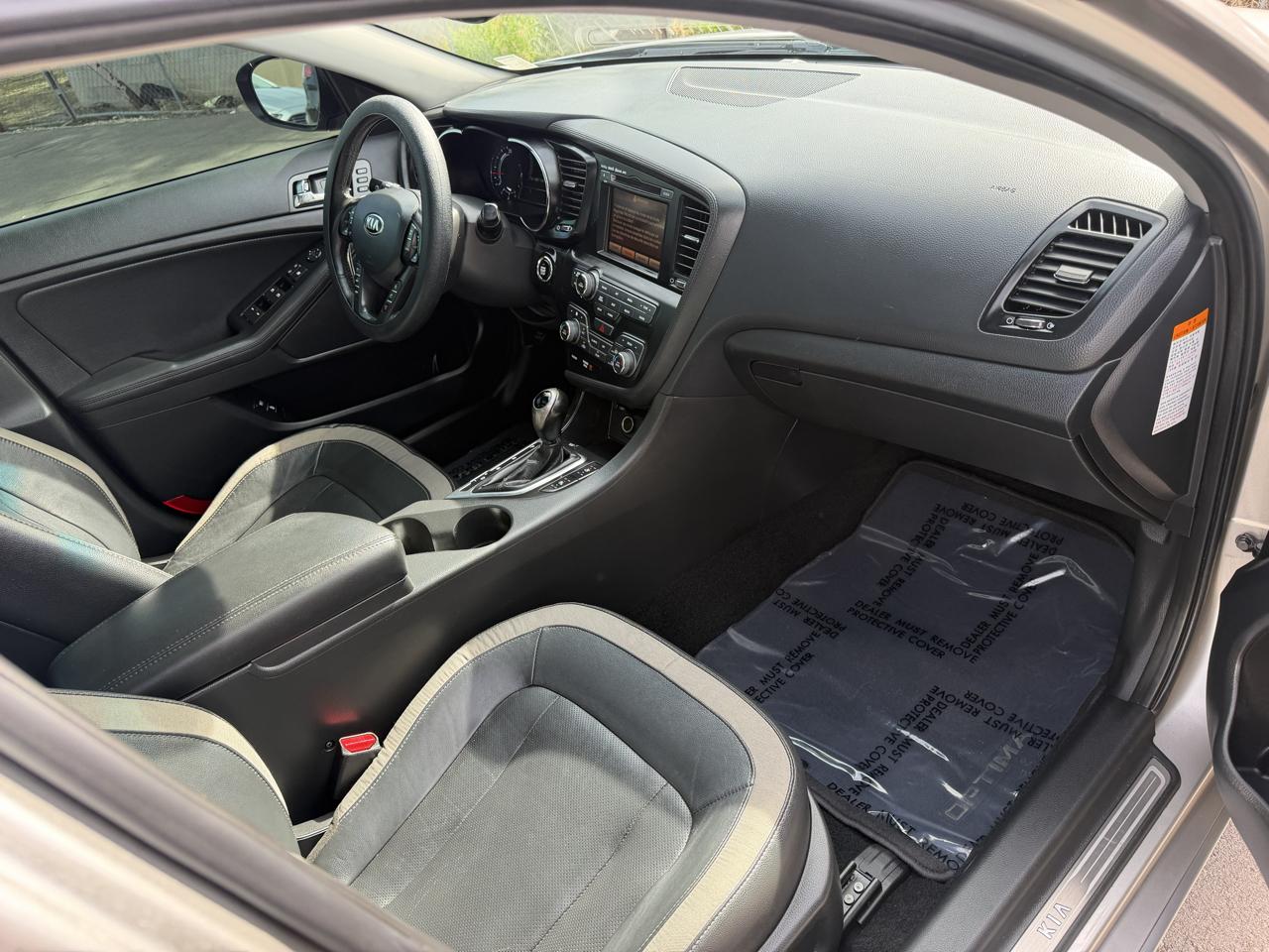 Kia Optima Hybrid Sedan 2012