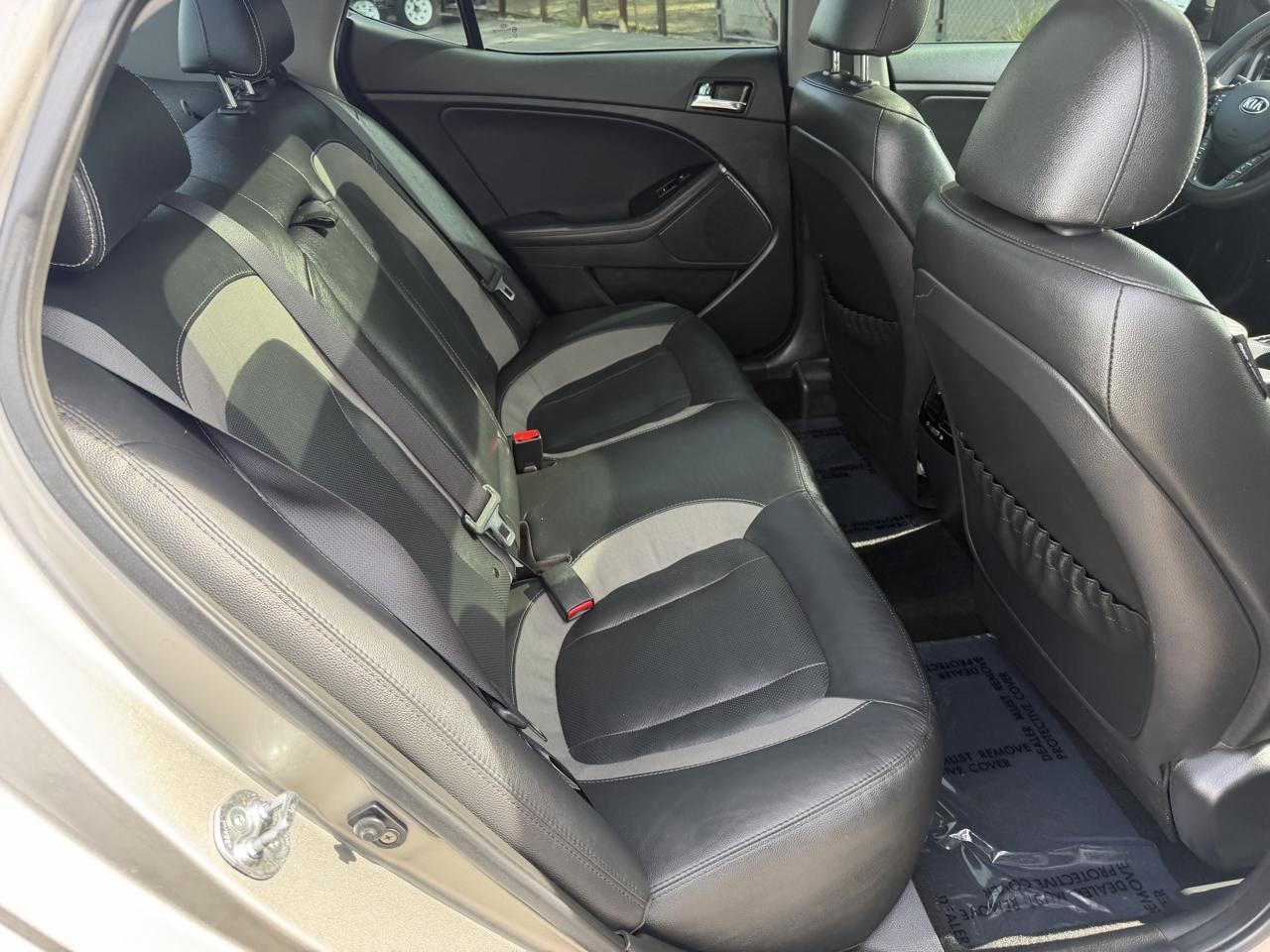 Kia Optima Hybrid Sedan 2012