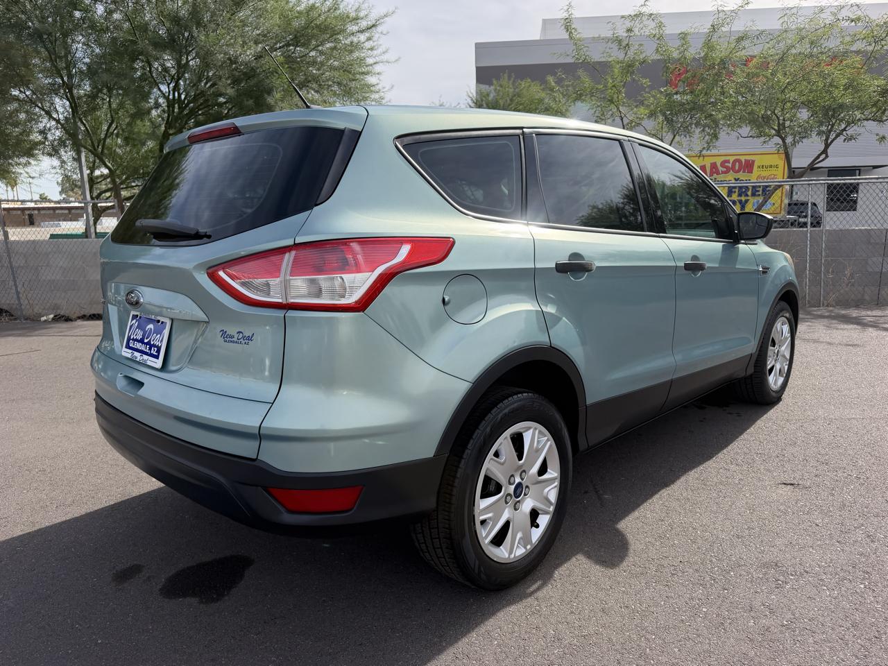 Ford Escape S FWD 2013