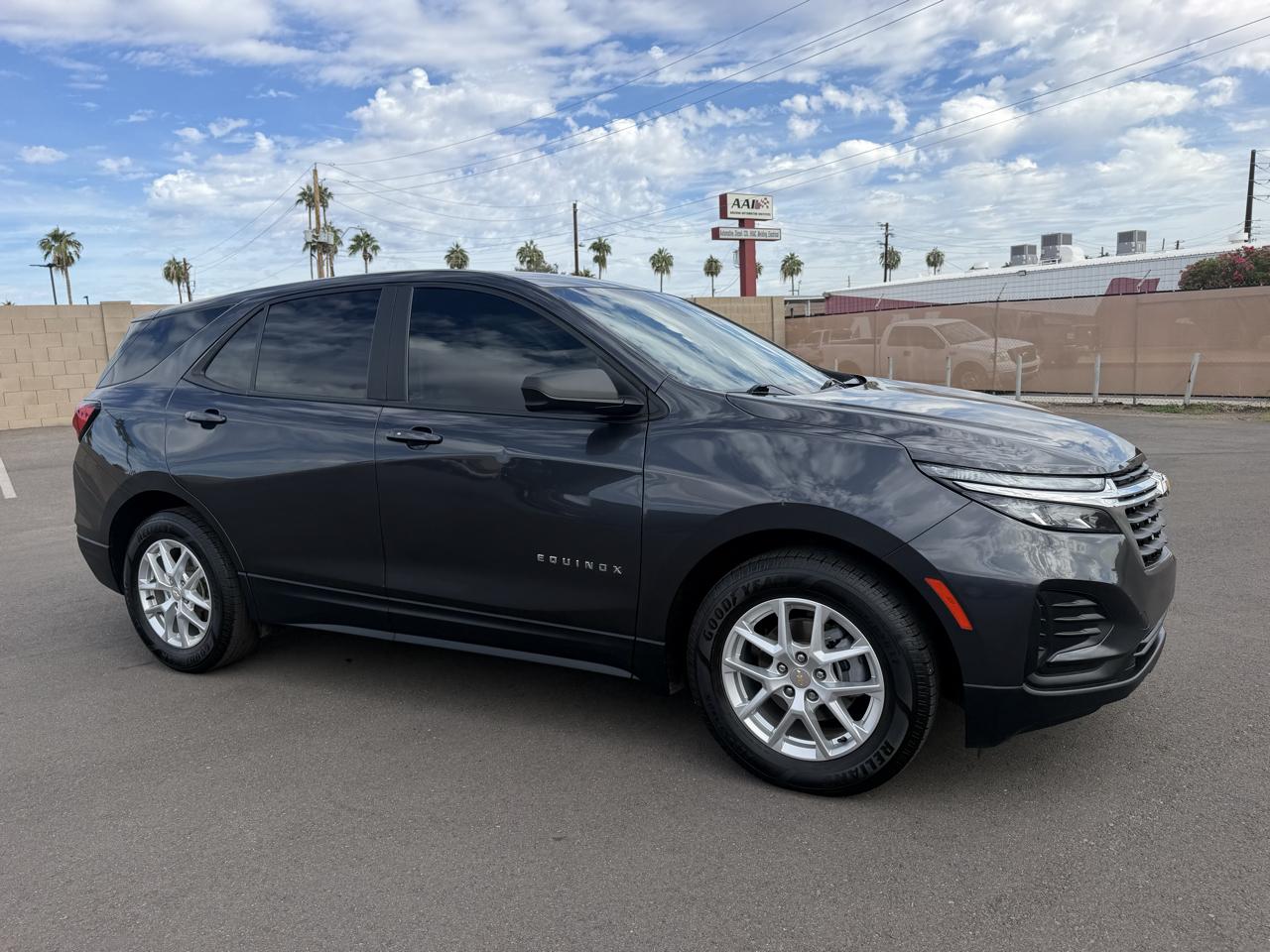 2022 Chevrolet Equinox LS 2WD