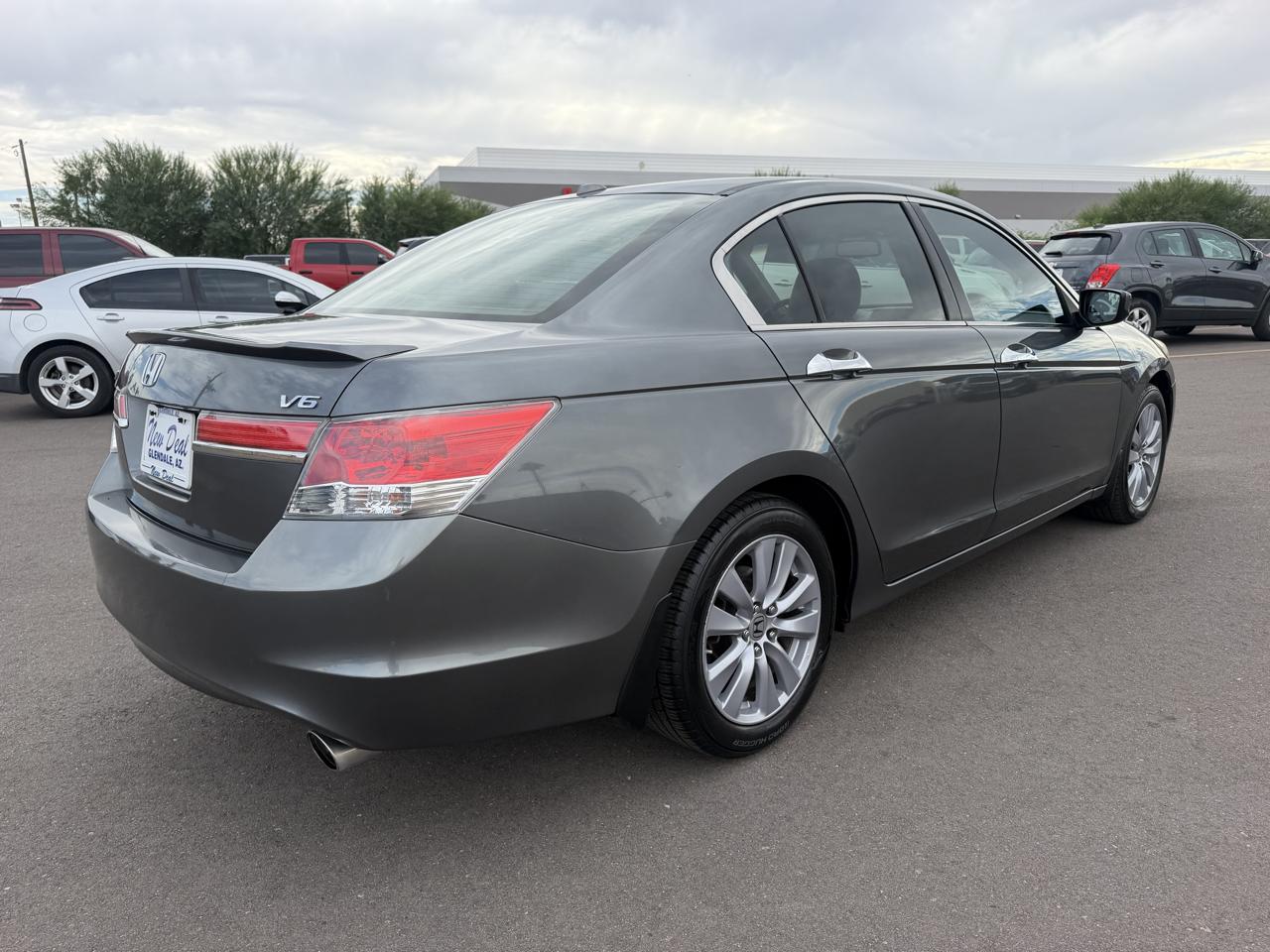 Honda Accord EX-L V-6 Sedan AT 2011