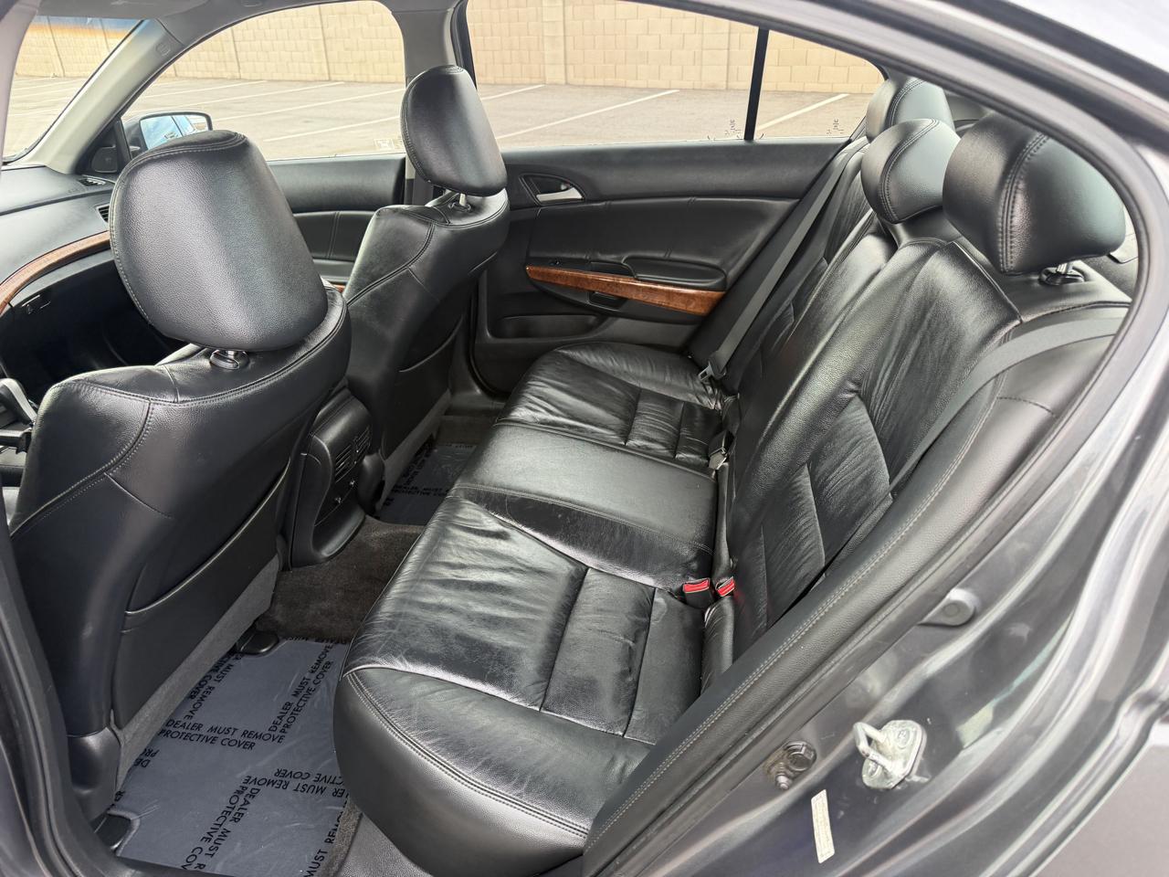 Honda Accord EX-L V-6 Sedan AT 2011