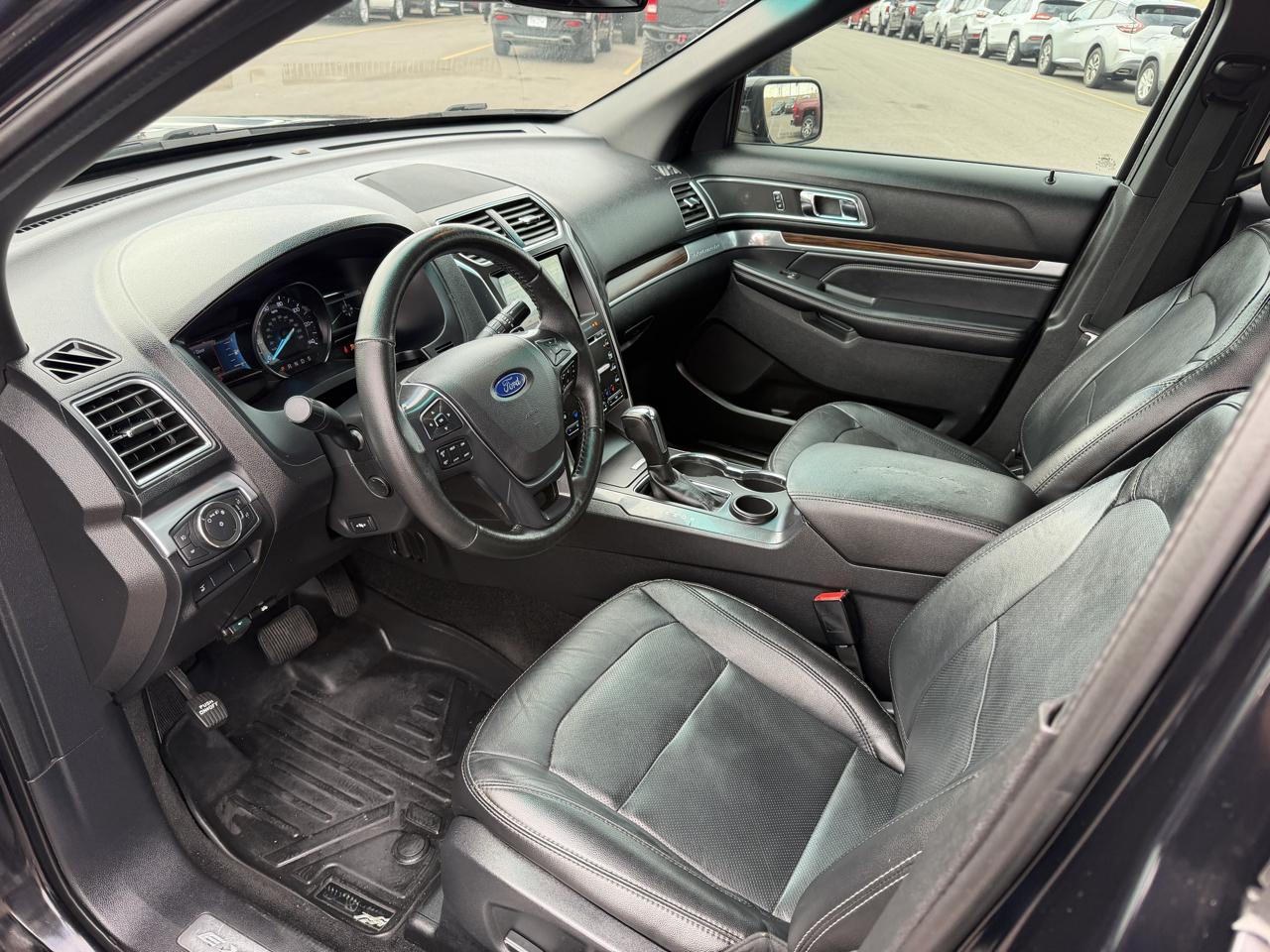 Ford Explorer Limited FWD 2017