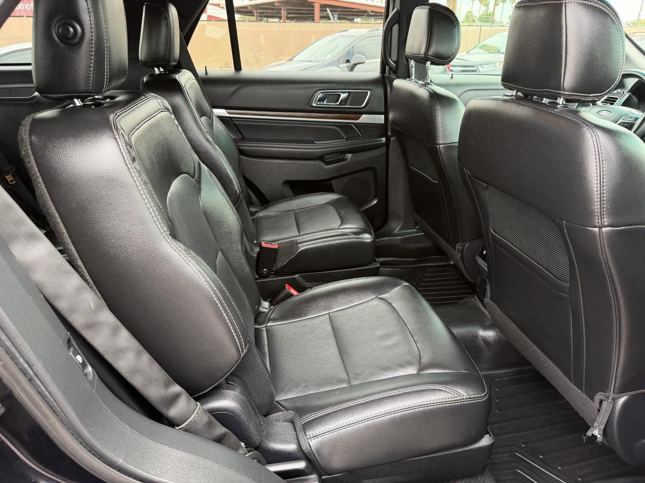 Ford Explorer Limited FWD 2017