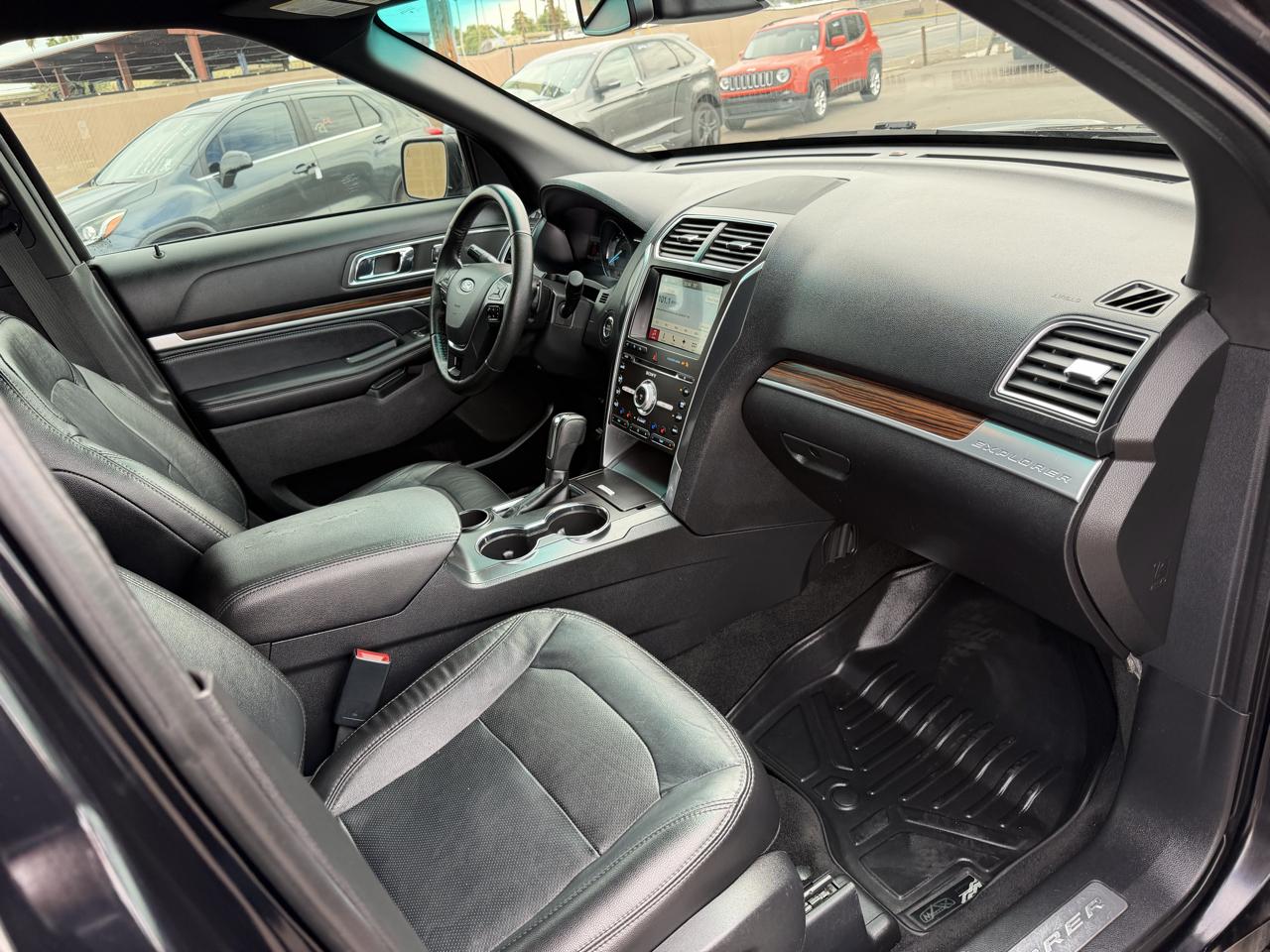 Ford Explorer Limited FWD 2017