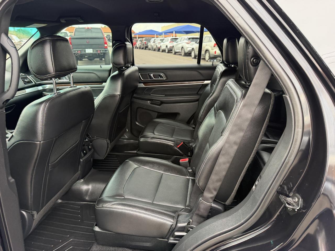 Ford Explorer Limited FWD 2017