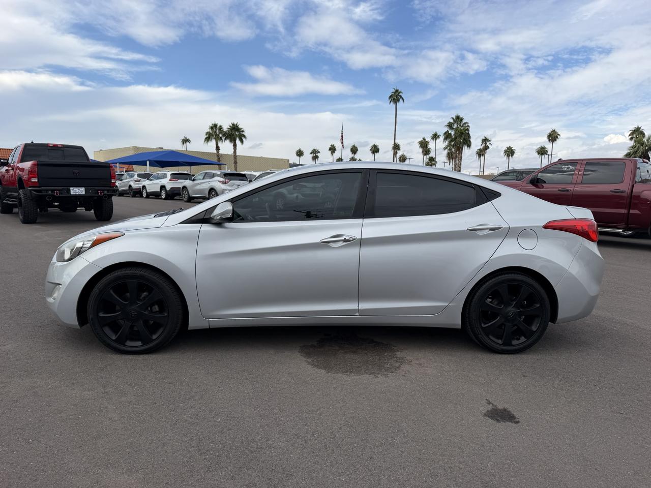 Hyundai Elantra Limited 2012