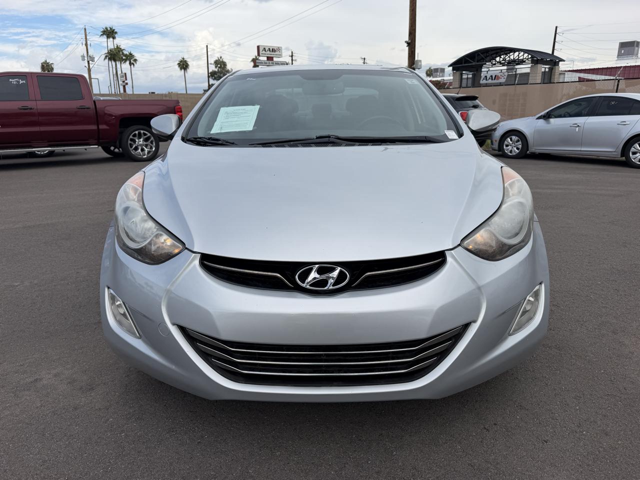 Hyundai Elantra Limited 2012