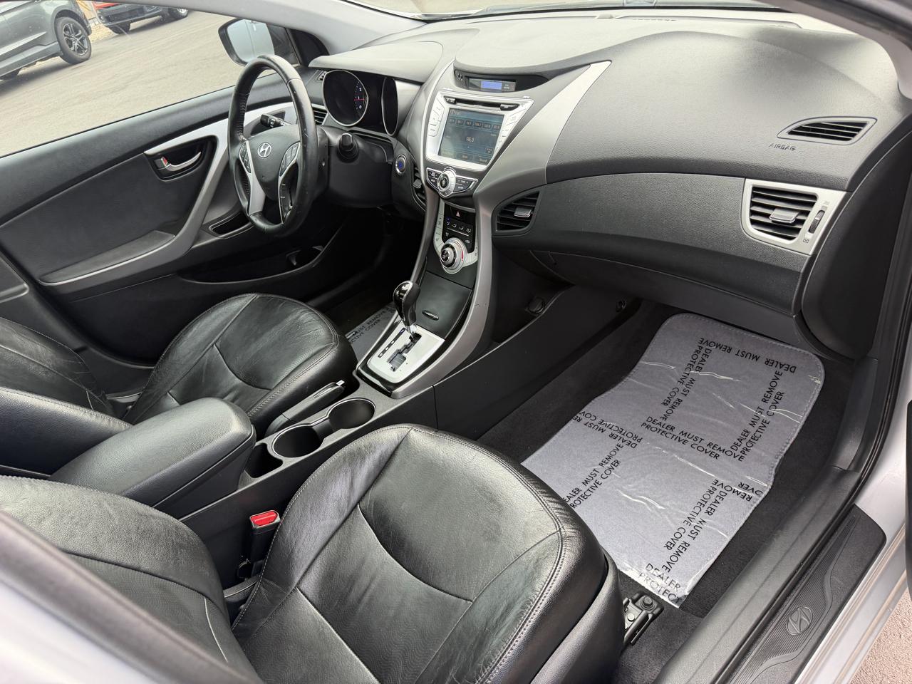 Hyundai Elantra Limited 2012