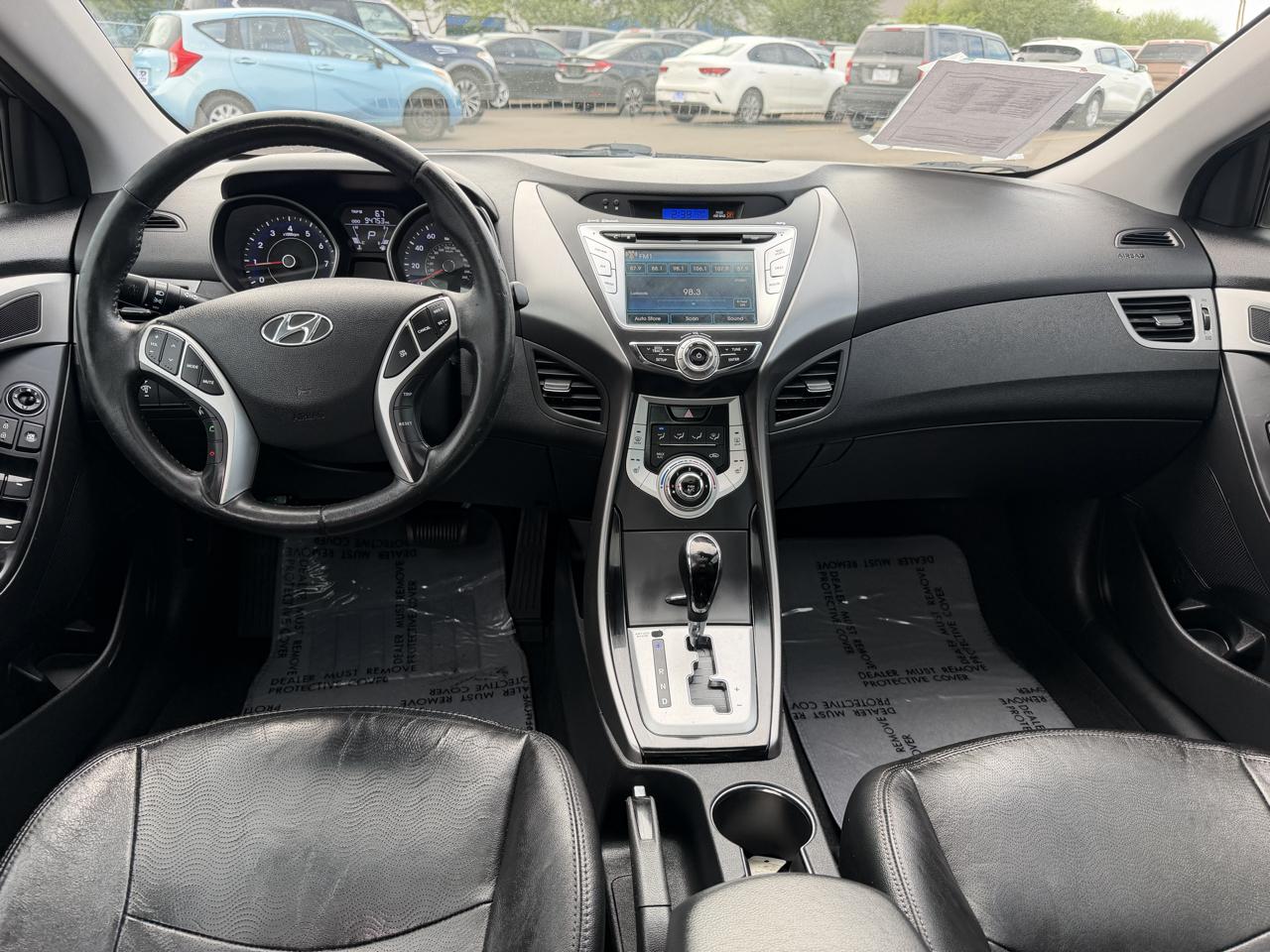 Hyundai Elantra Limited 2012