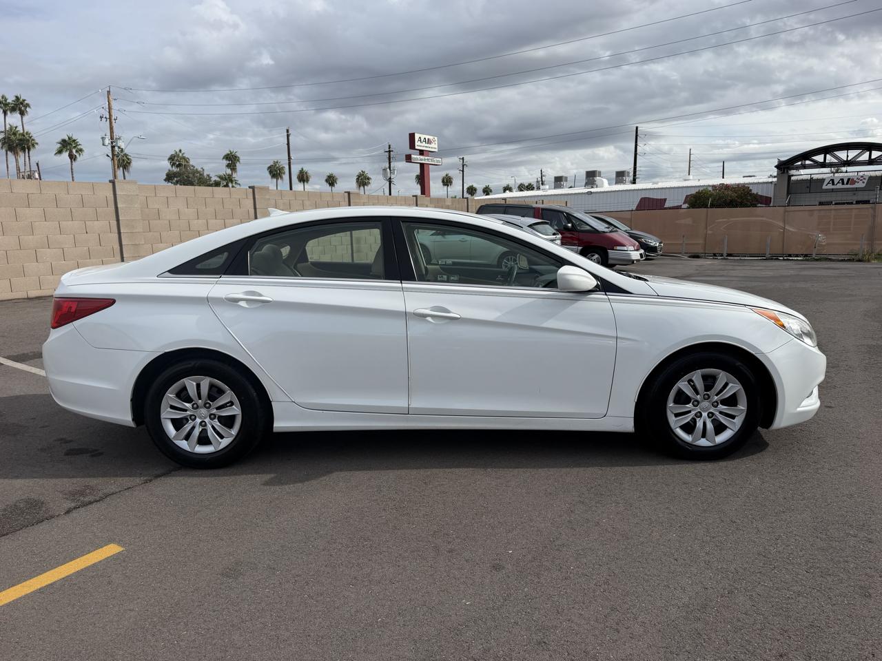 Hyundai Sonata GLS 2012