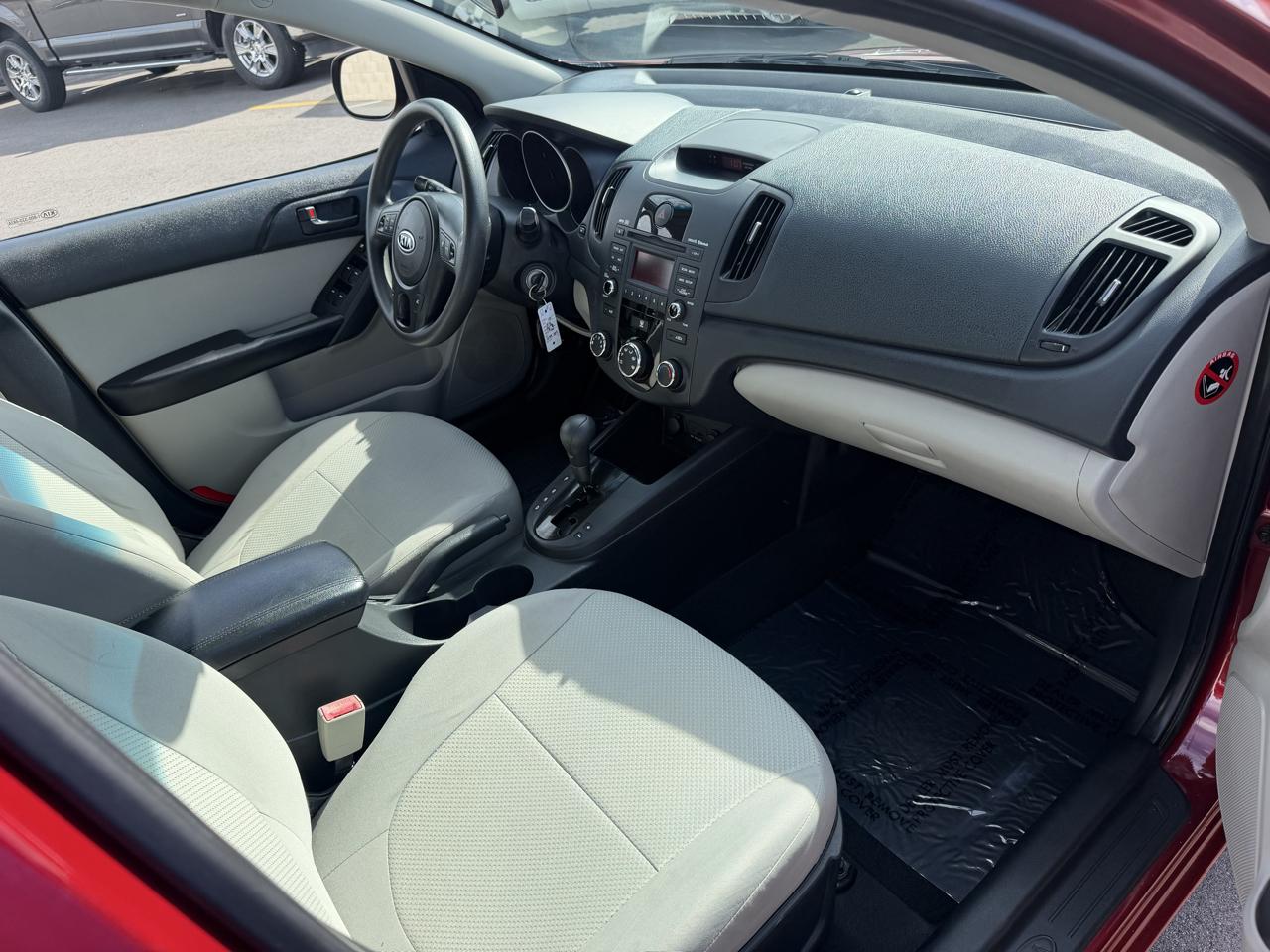 Kia Forte EX 2010