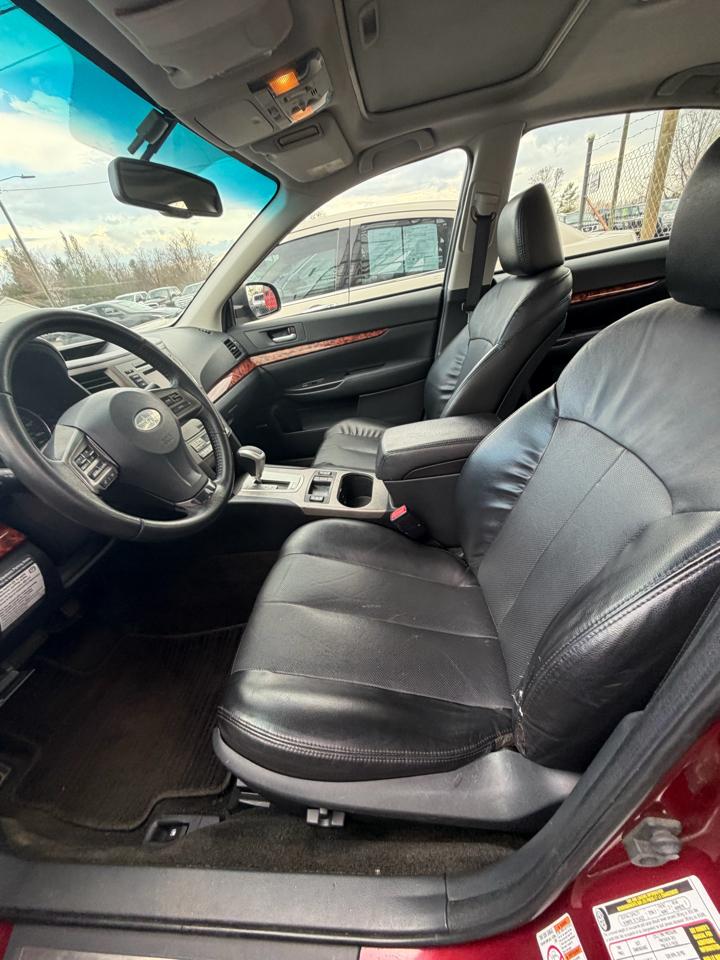 Subaru Legacy 2.5i Limited 2012