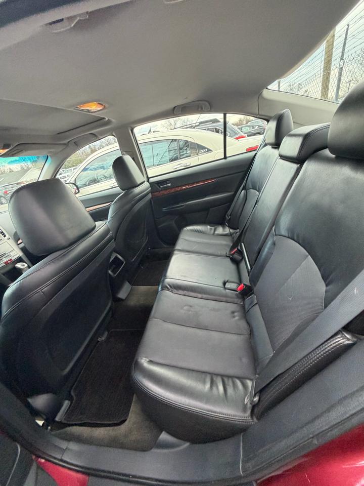 Subaru Legacy 2.5i Limited 2012