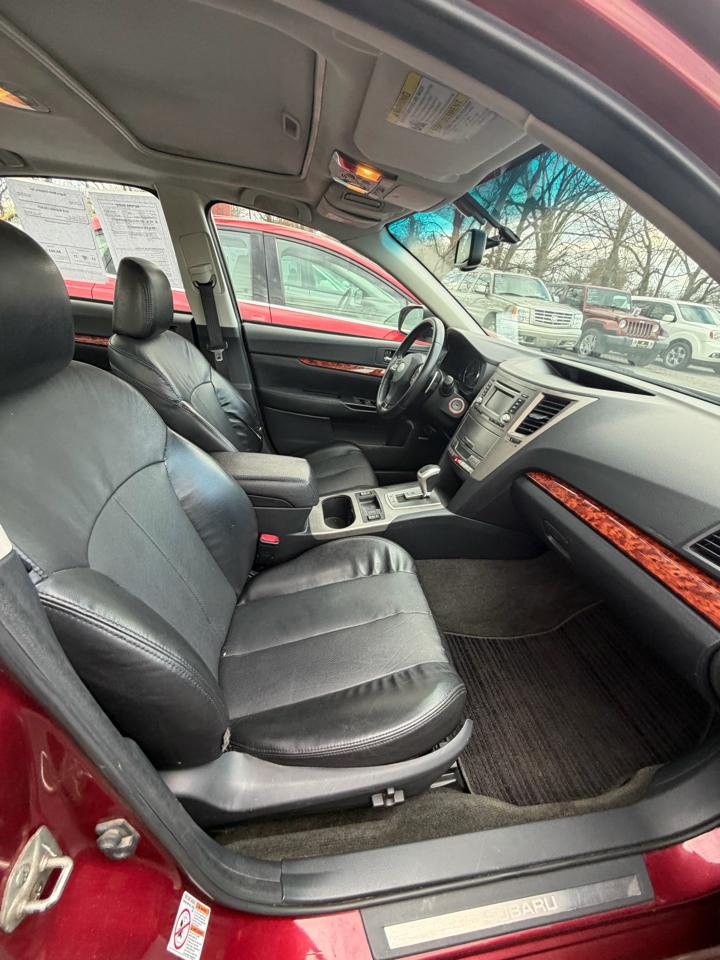 Subaru Legacy 2.5i Limited 2012