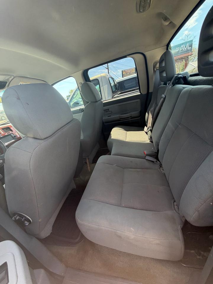 Dodge Dakota SLT Quad Cab 4WD 2005