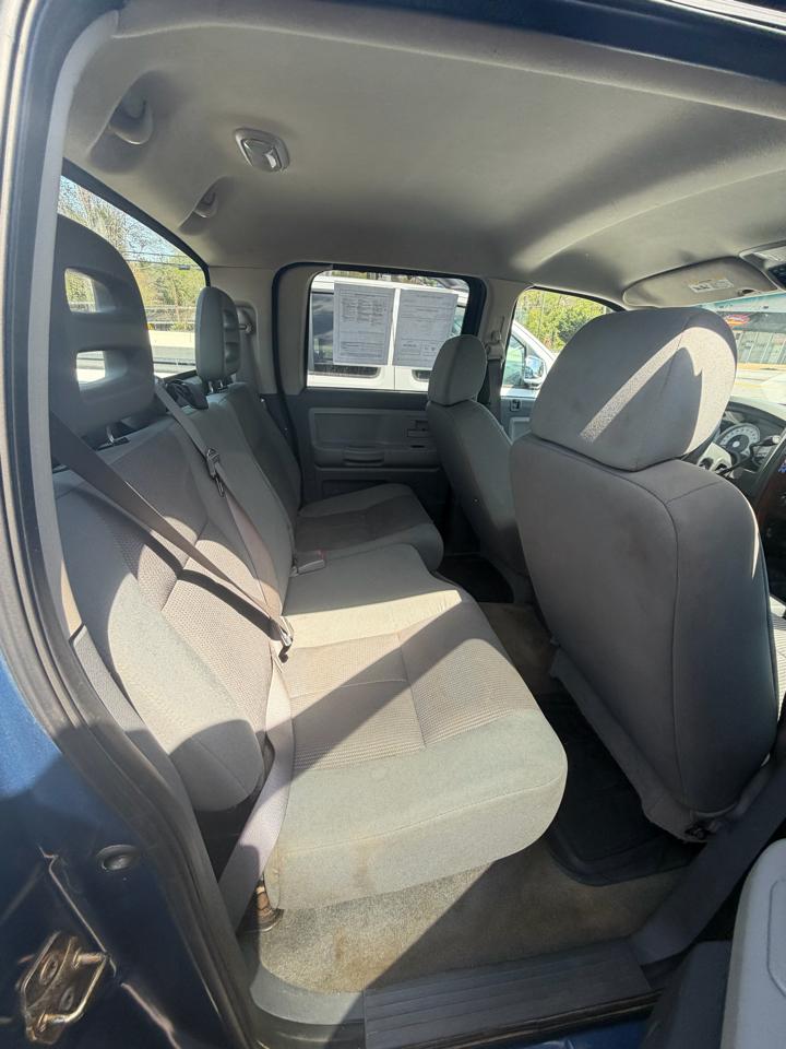 Dodge Dakota SLT Quad Cab 4WD 2005